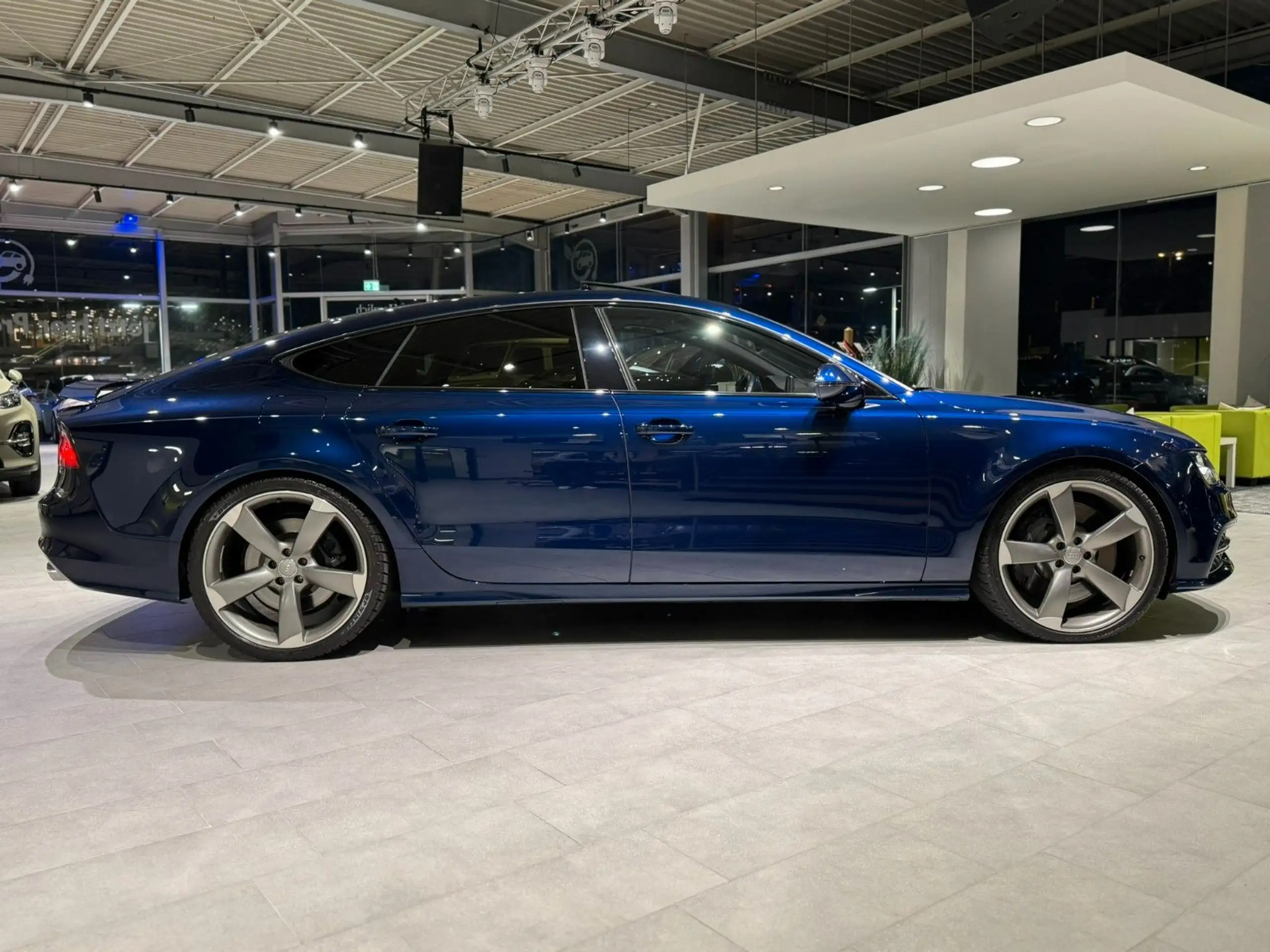 Audi - S7