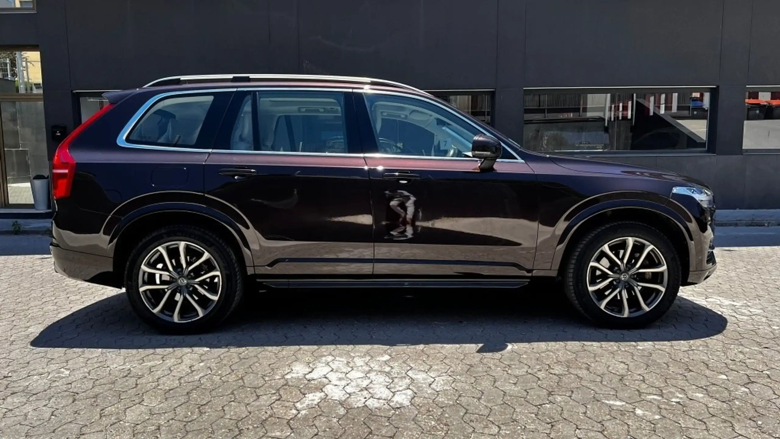 Volvo - XC90