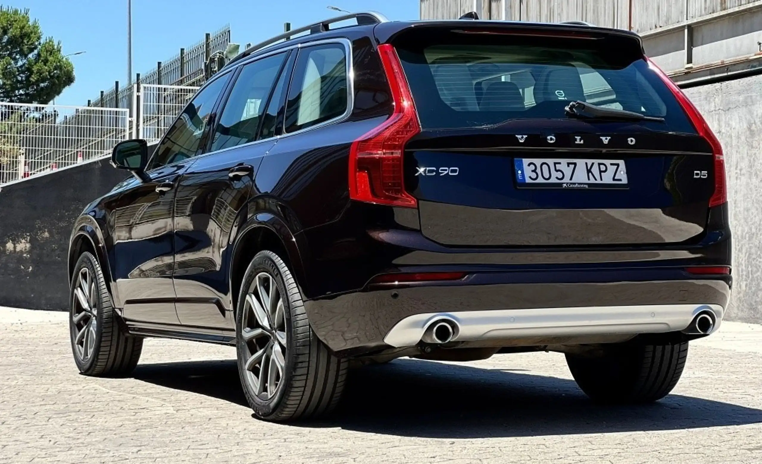 Volvo - XC90