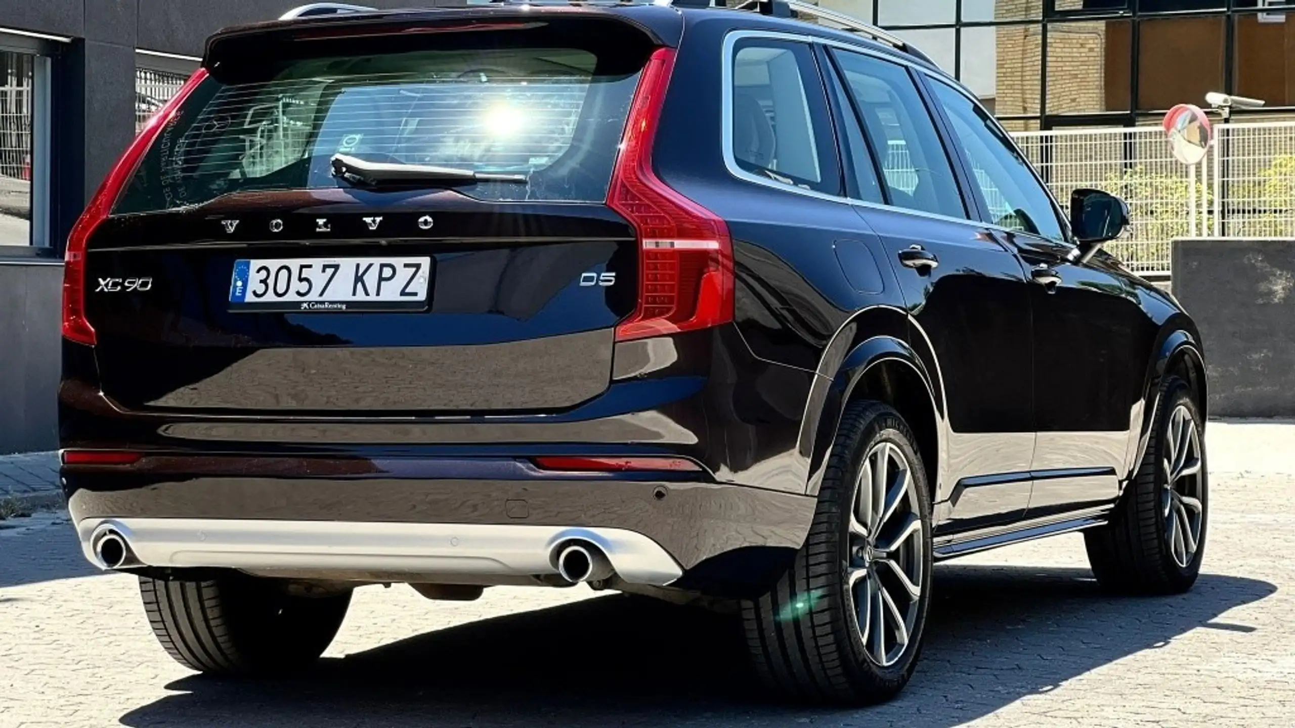 Volvo - XC90