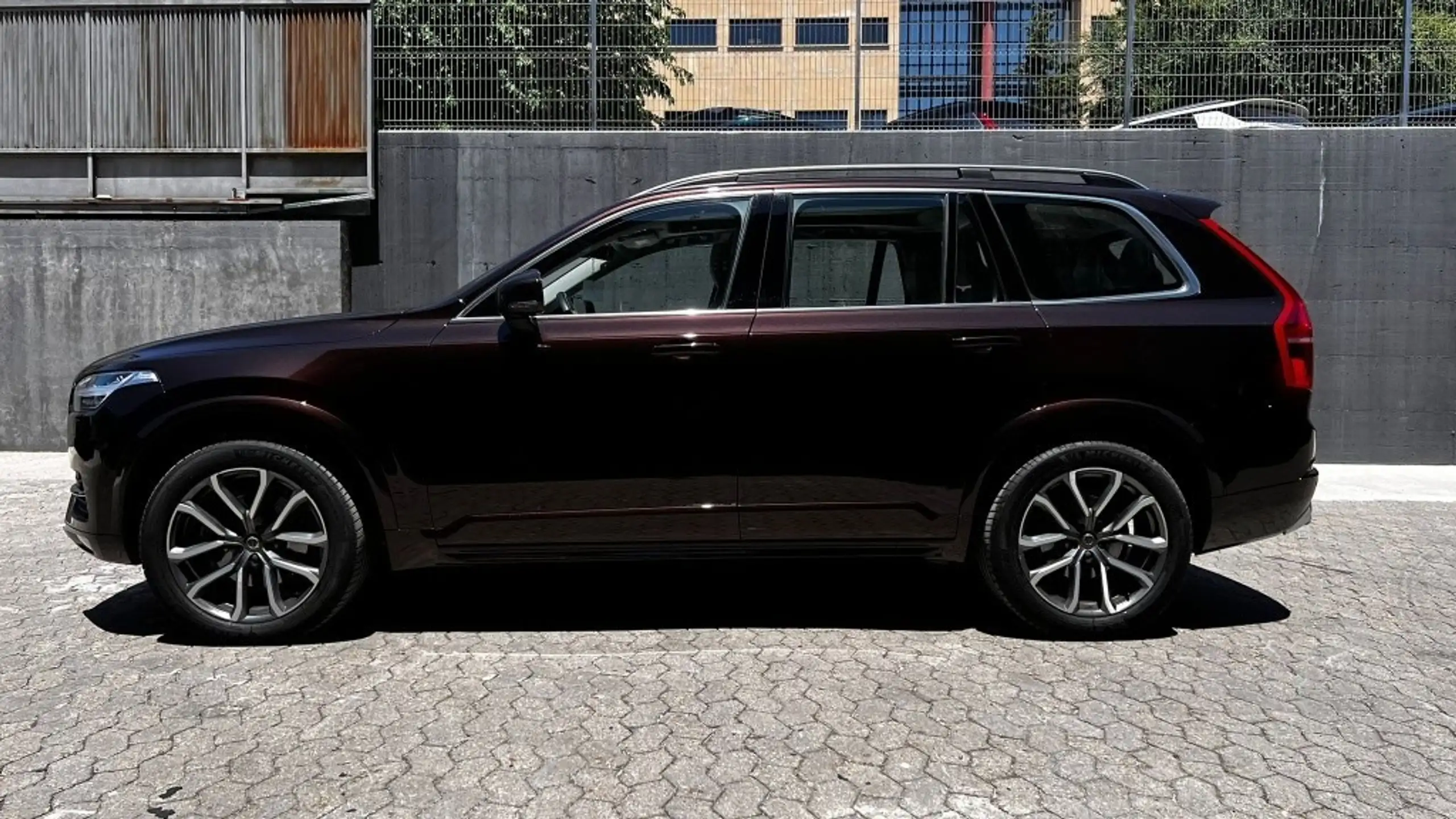 Volvo - XC90