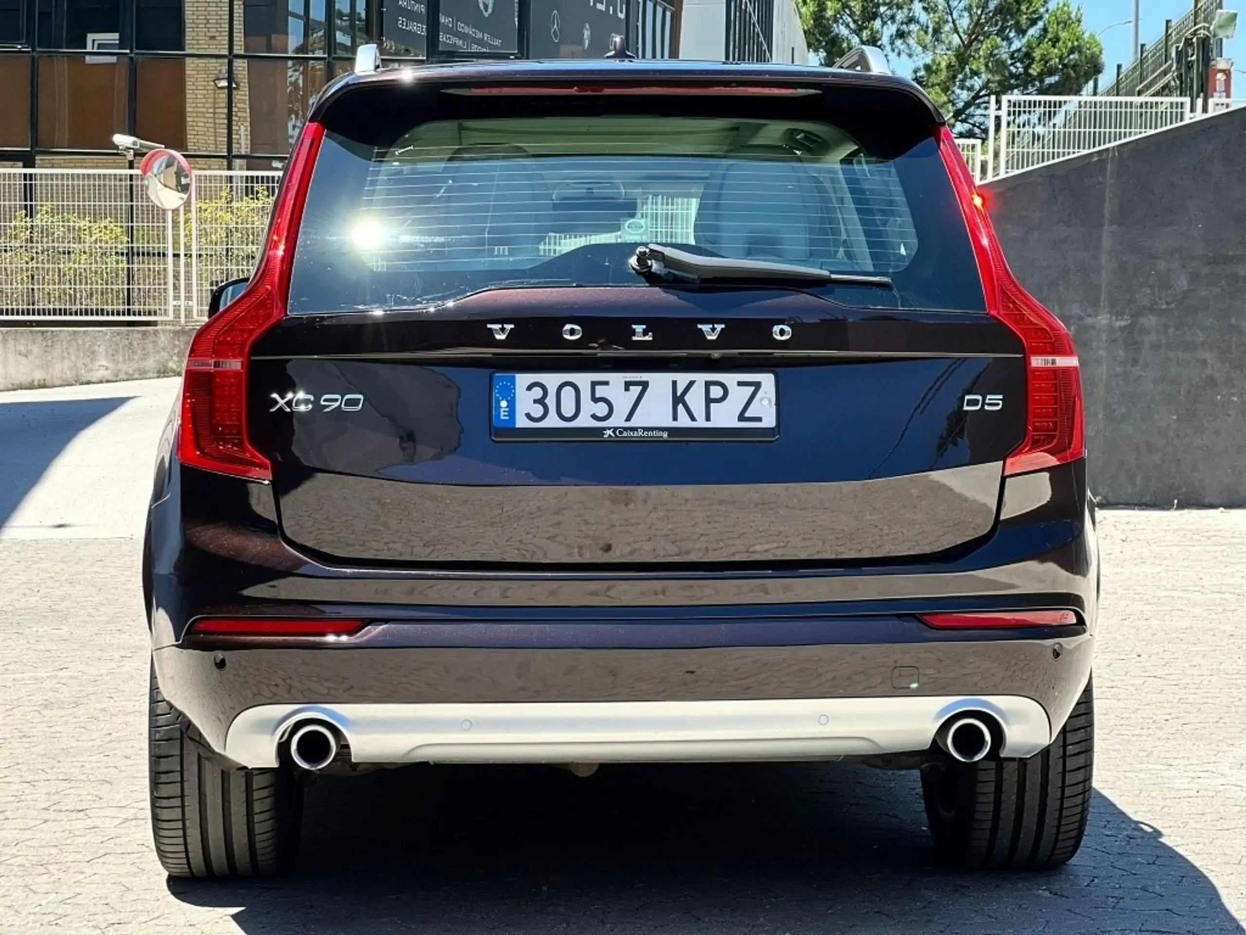 Volvo - XC90