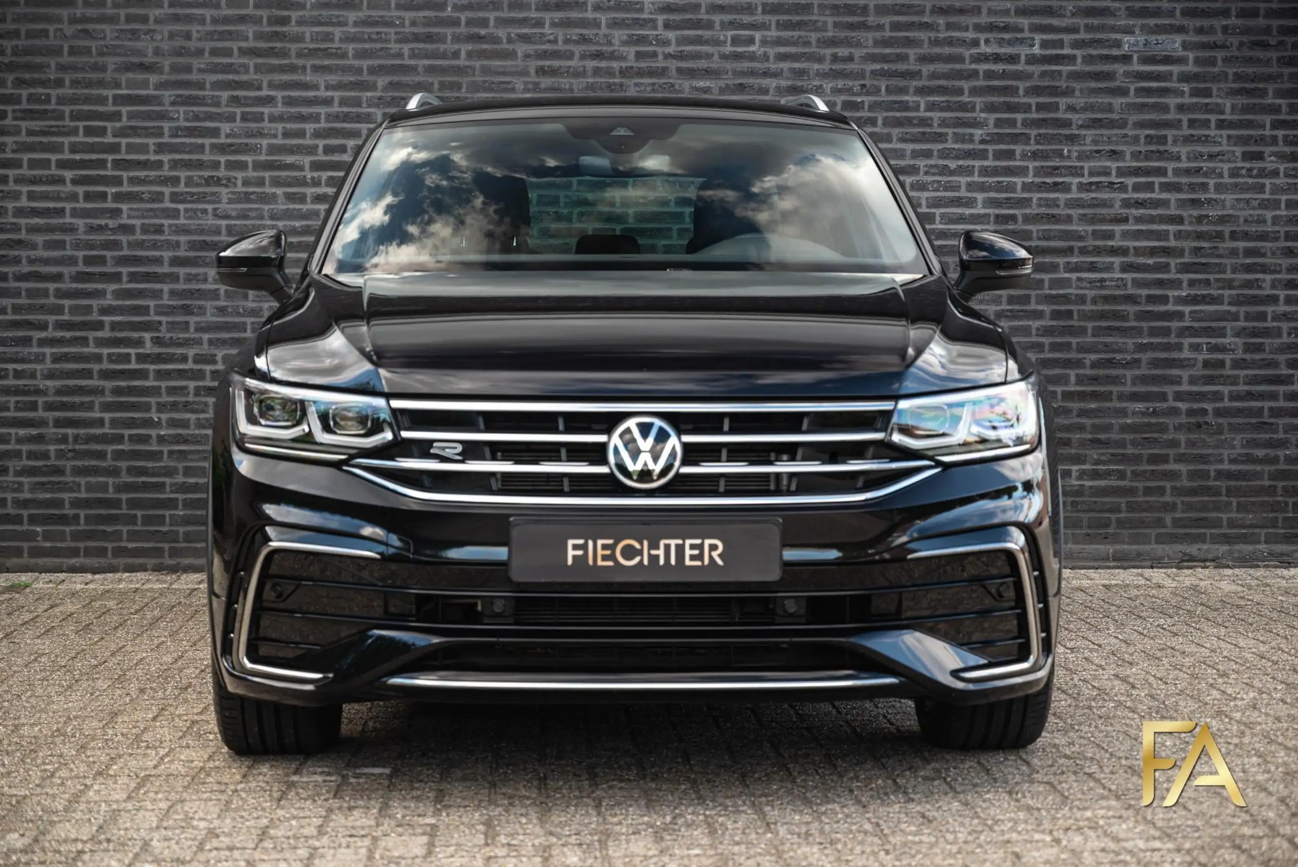 Volkswagen - Tiguan