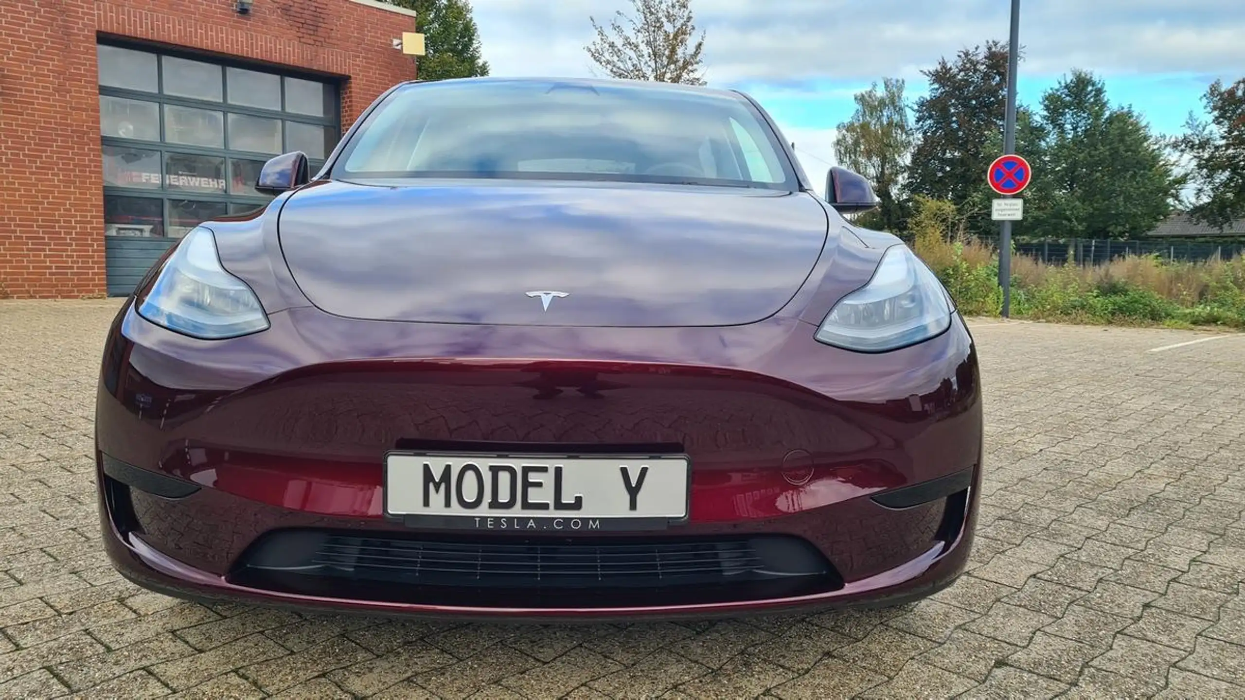 Tesla - Model Y