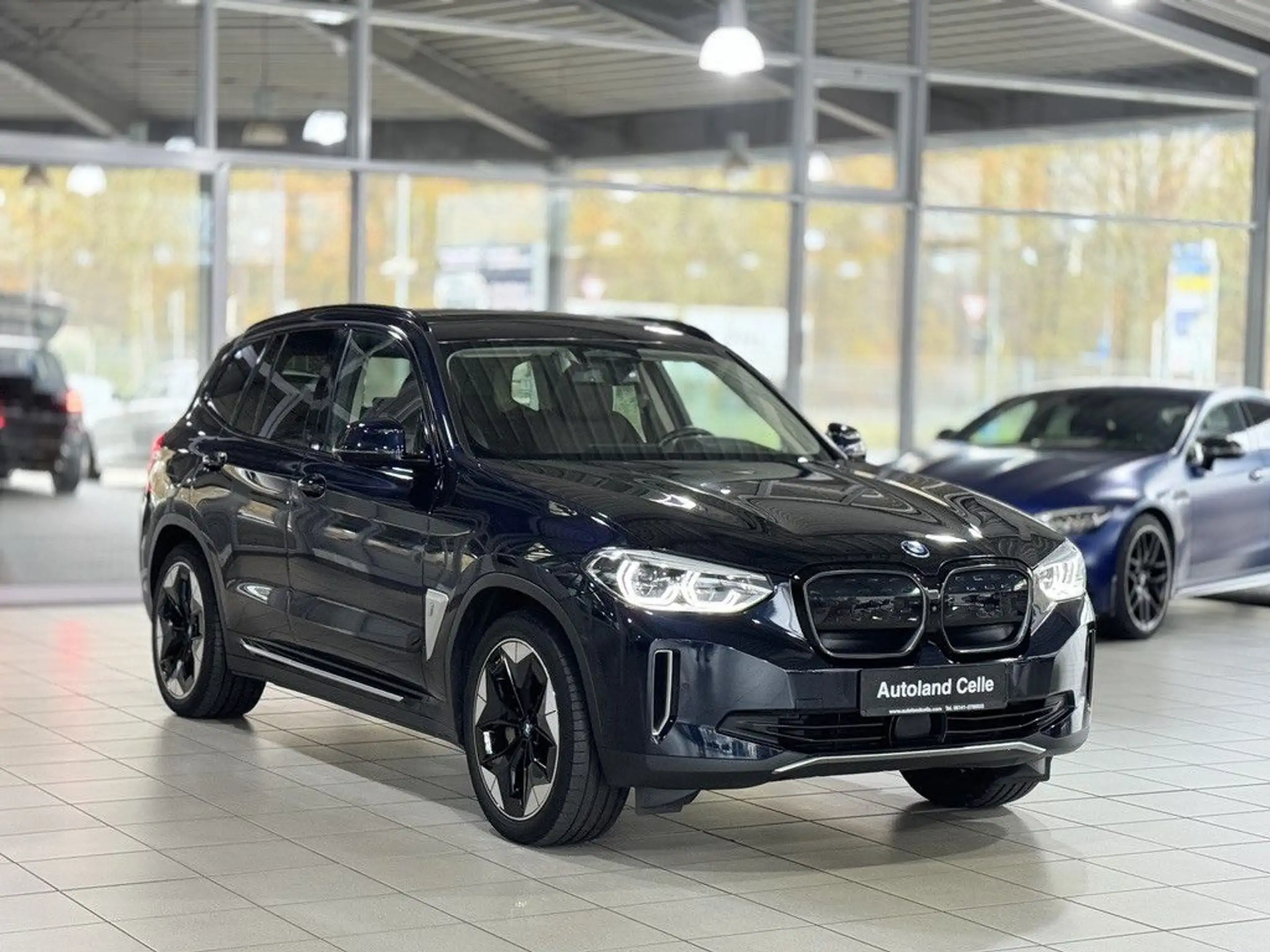 BMW - iX3