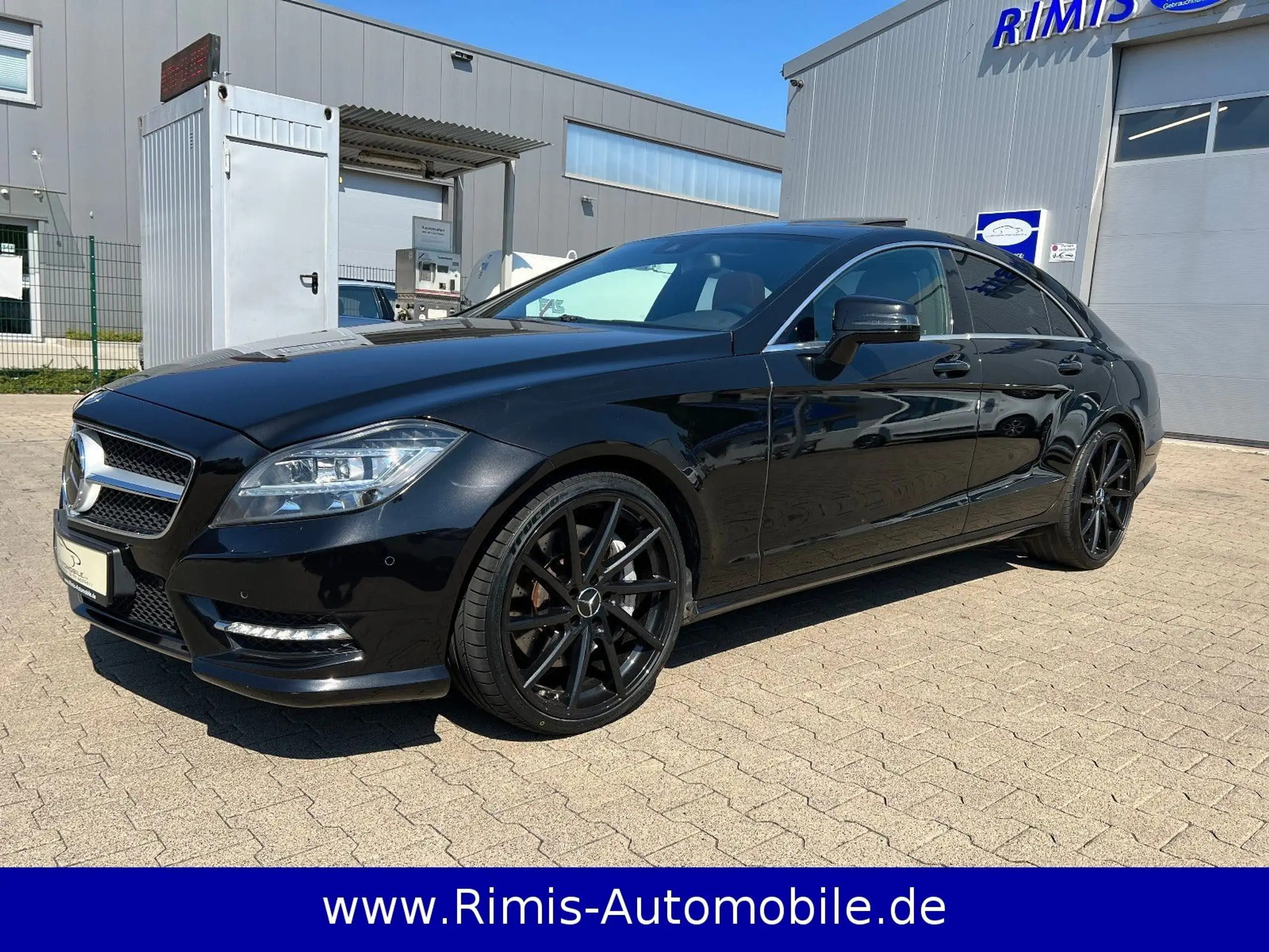 Mercedes-Benz - CLS 500