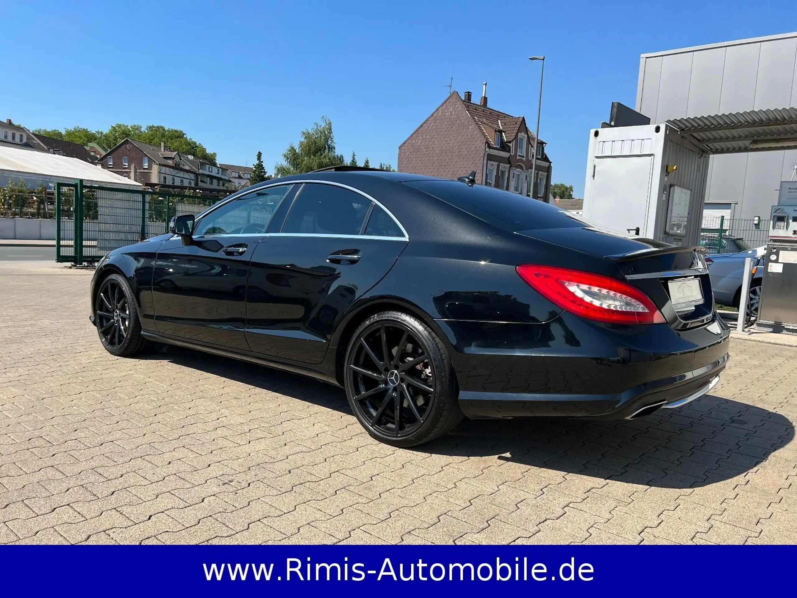 Mercedes-Benz - CLS 500