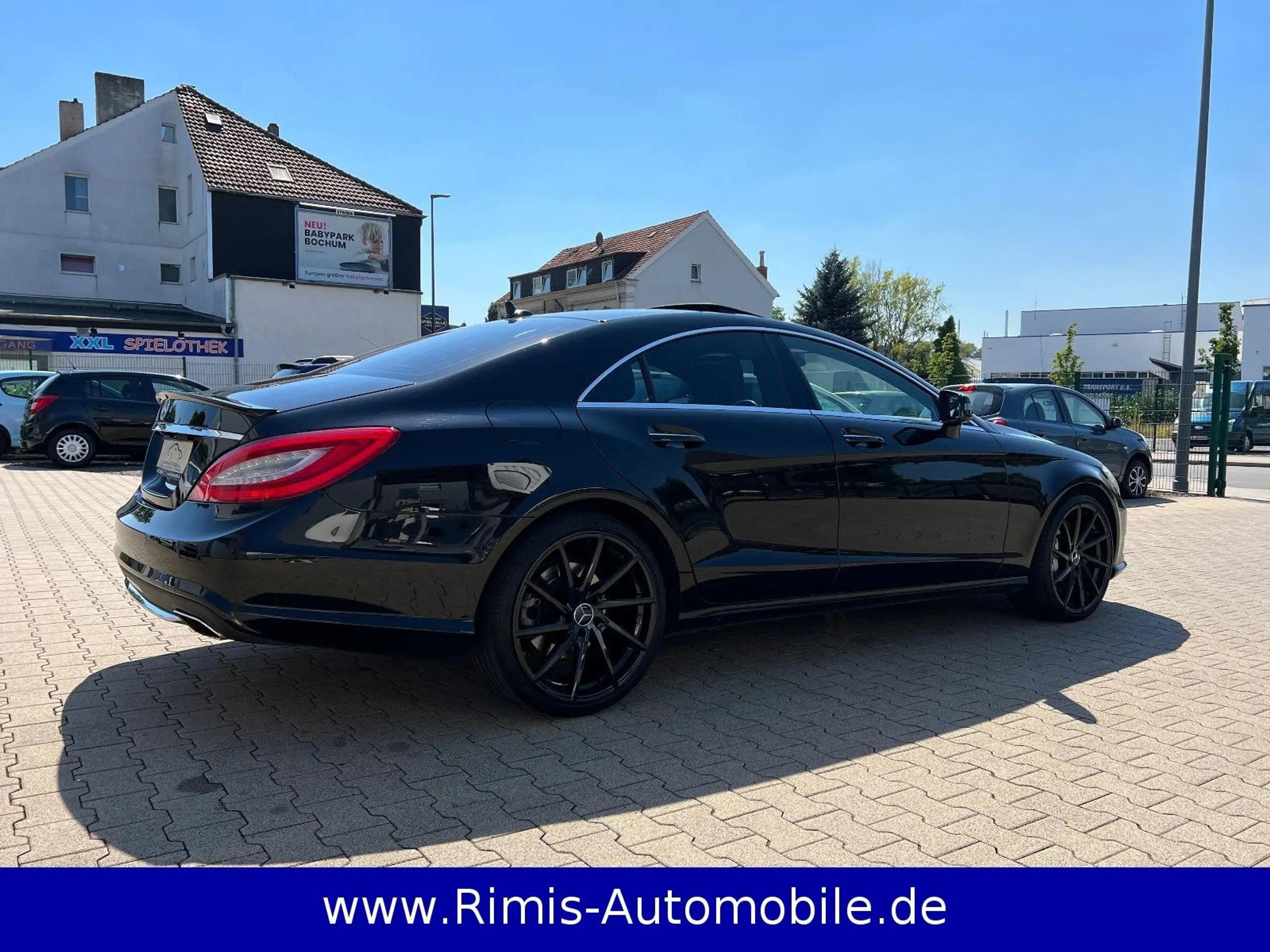 Mercedes-Benz - CLS 500