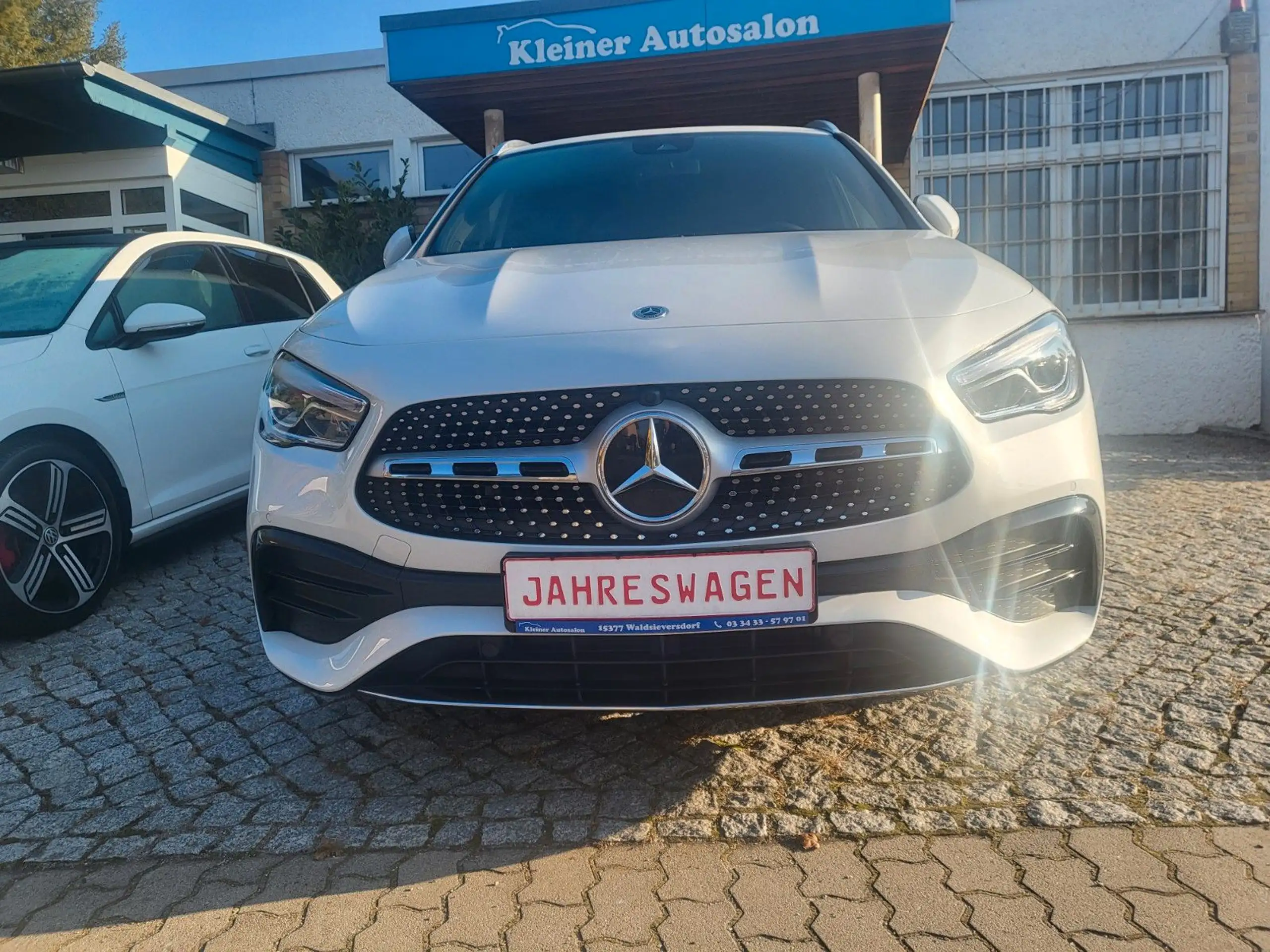 Mercedes-Benz - GLA 200