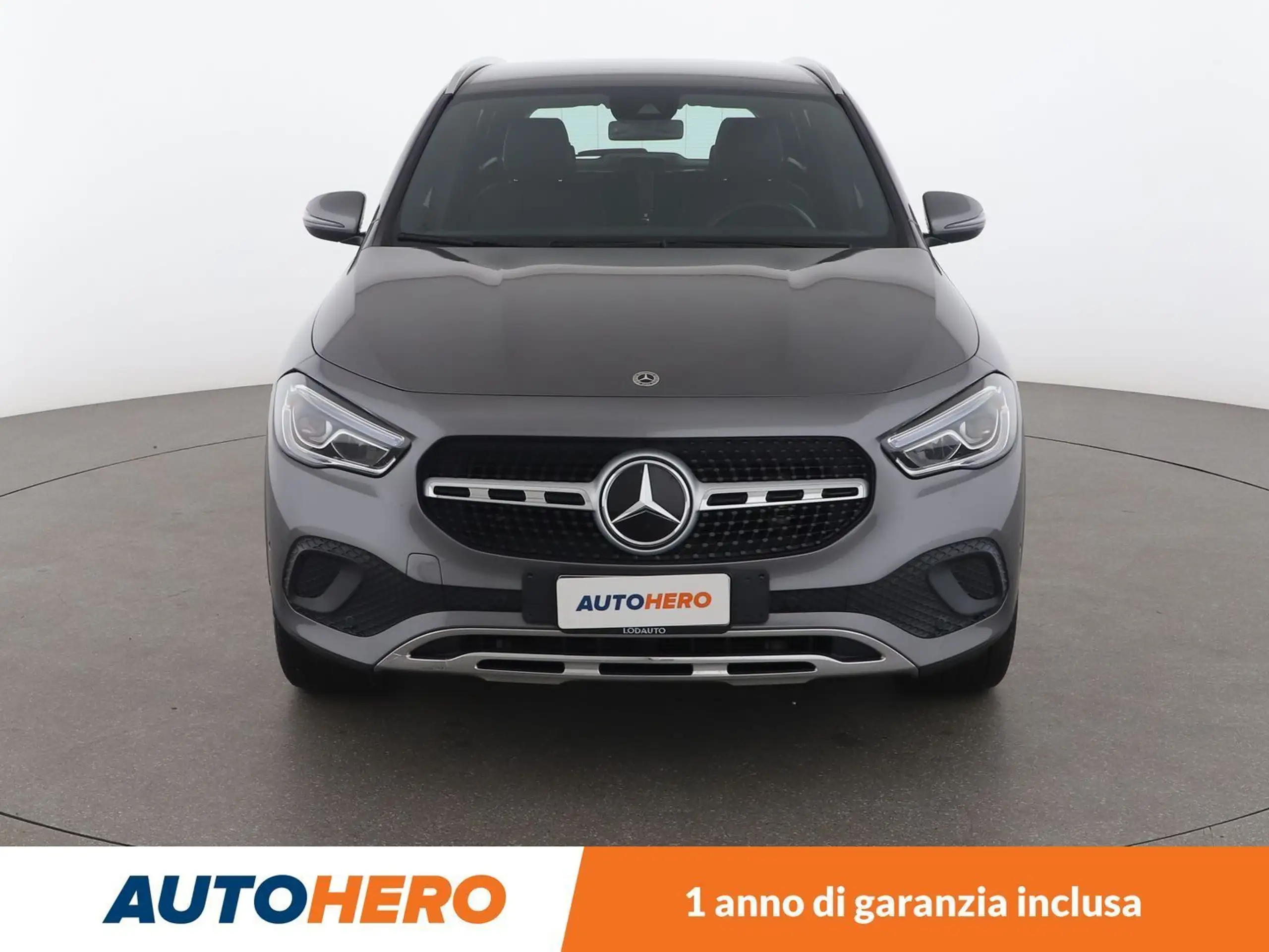 Mercedes-Benz - GLA 200