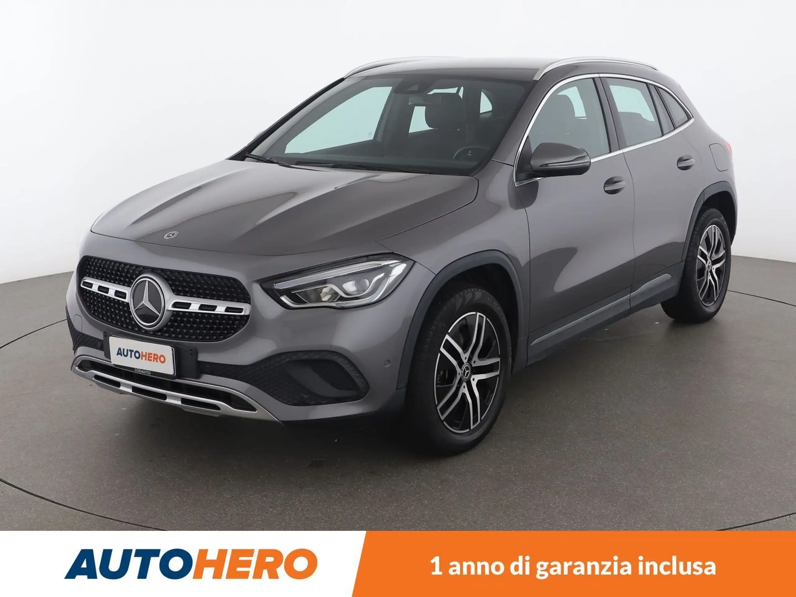 Mercedes-Benz - GLA 200