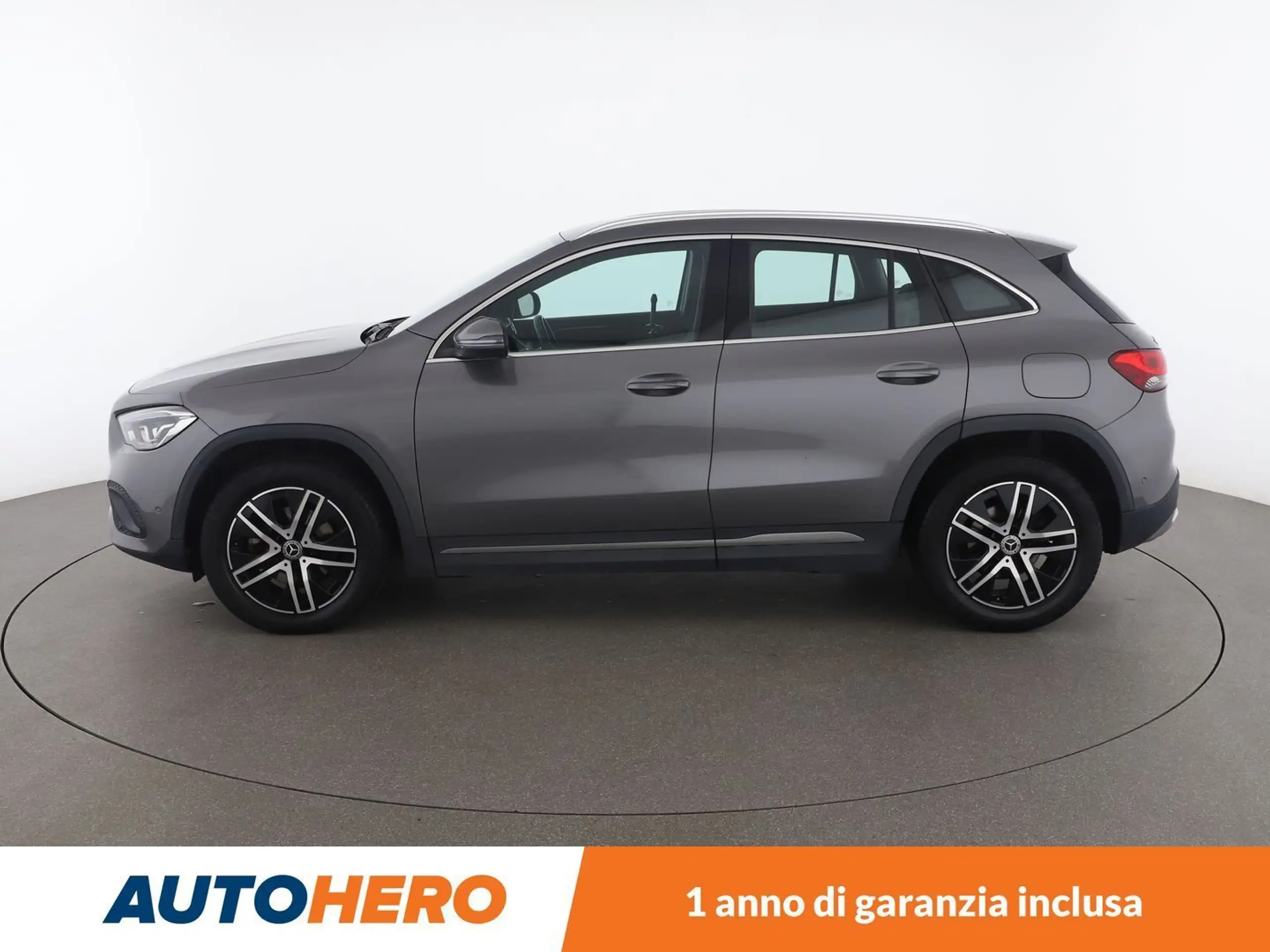 Mercedes-Benz - GLA 200