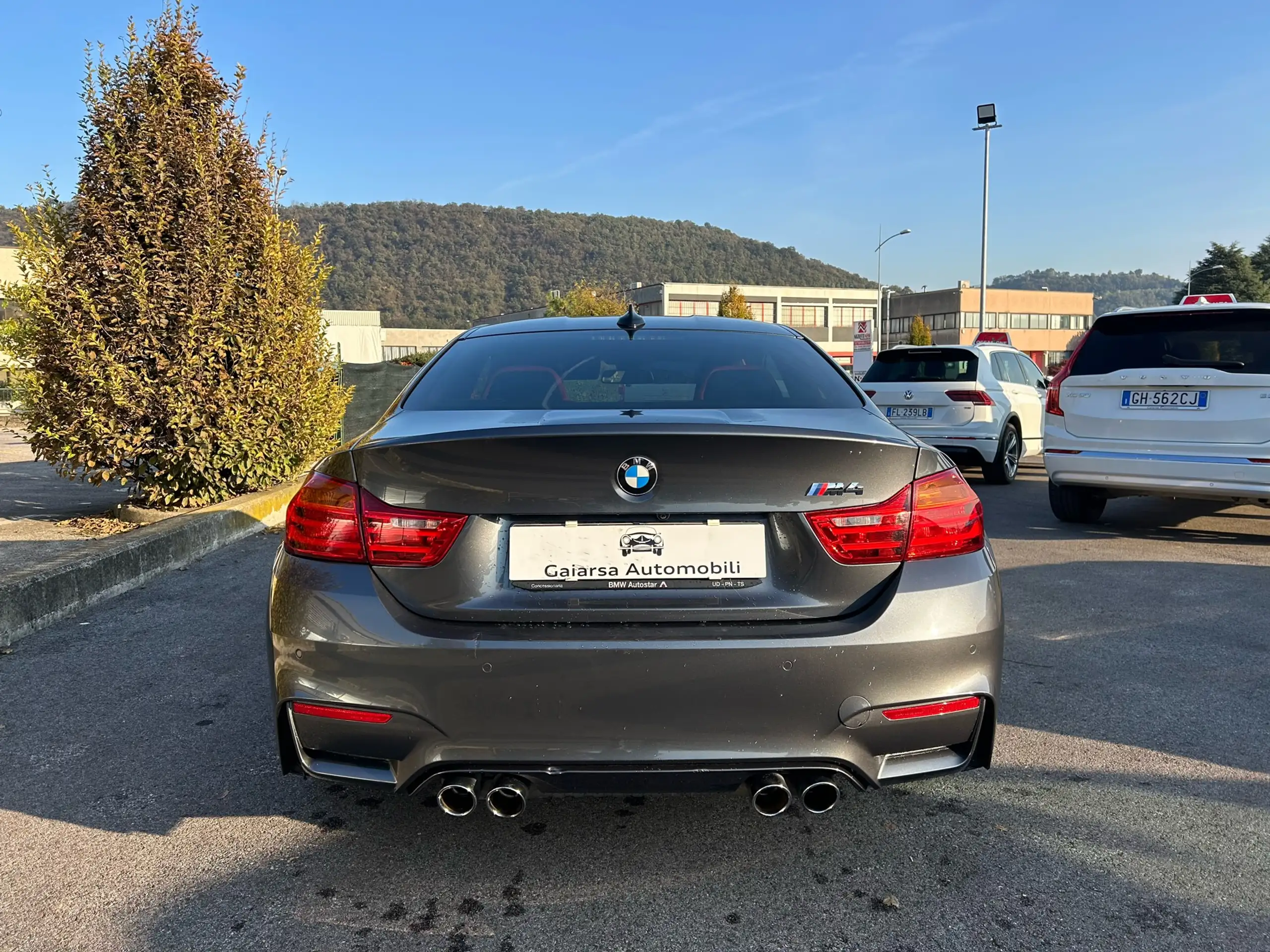 BMW - M4