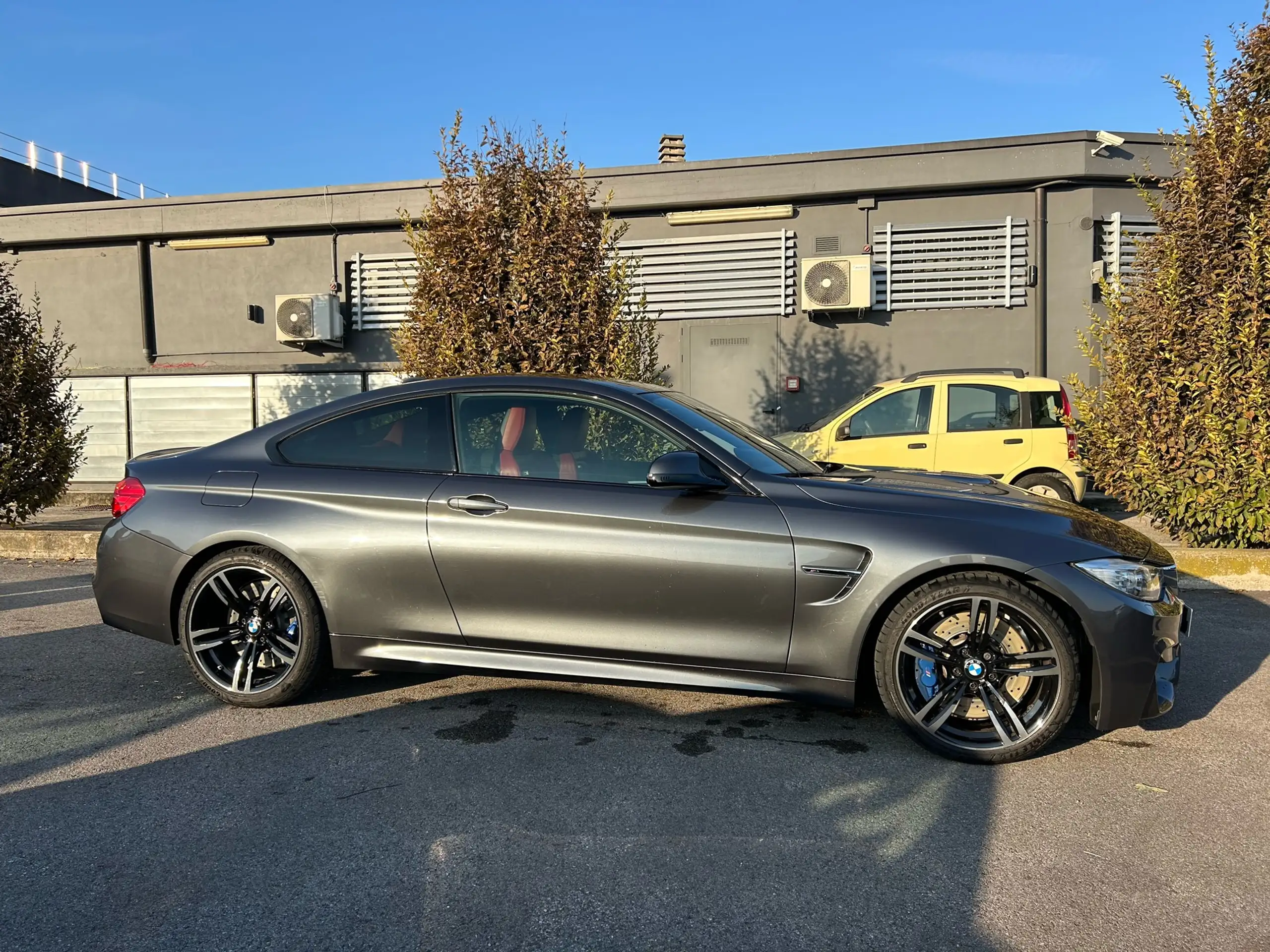 BMW - M4