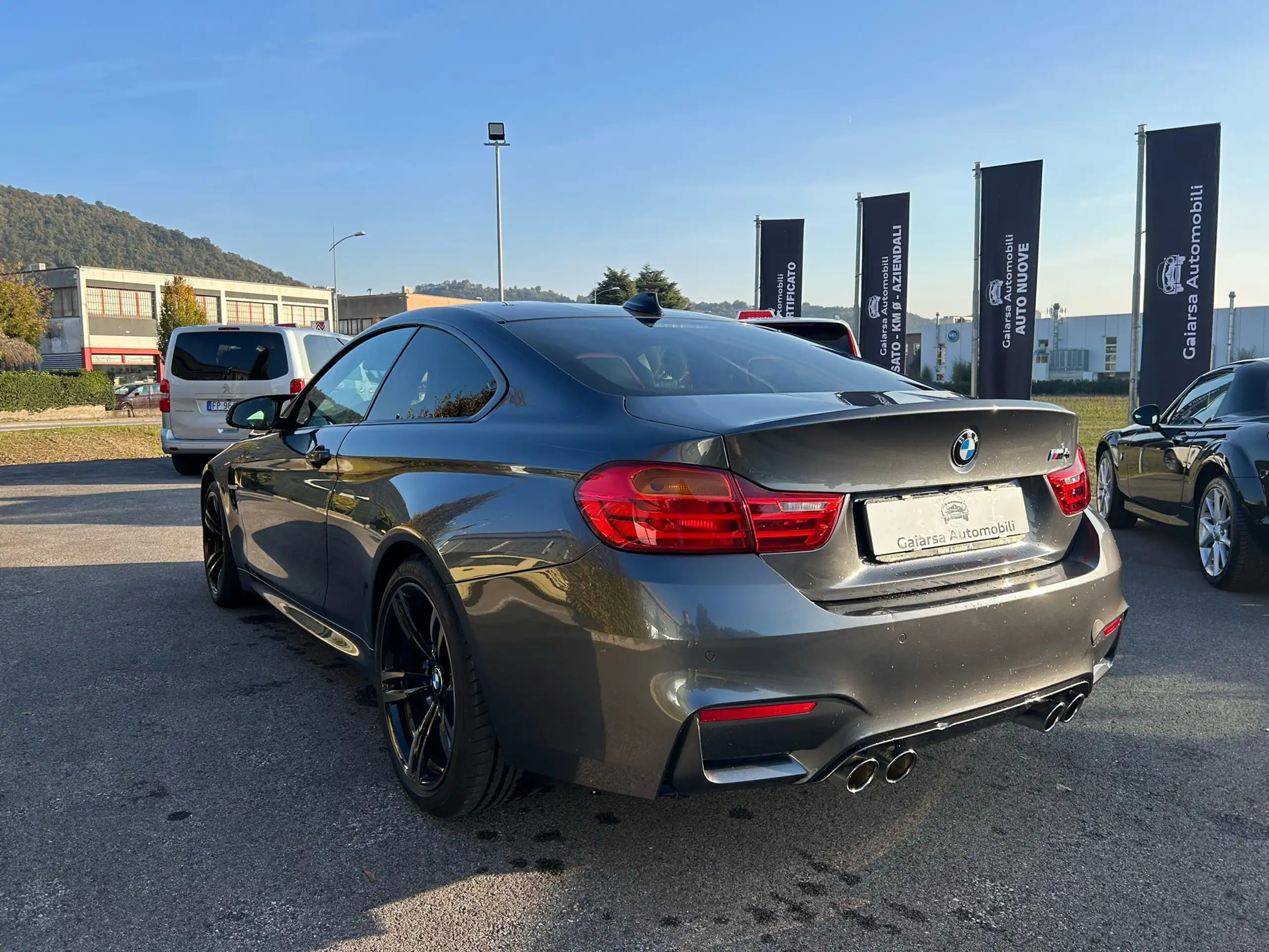 BMW - M4