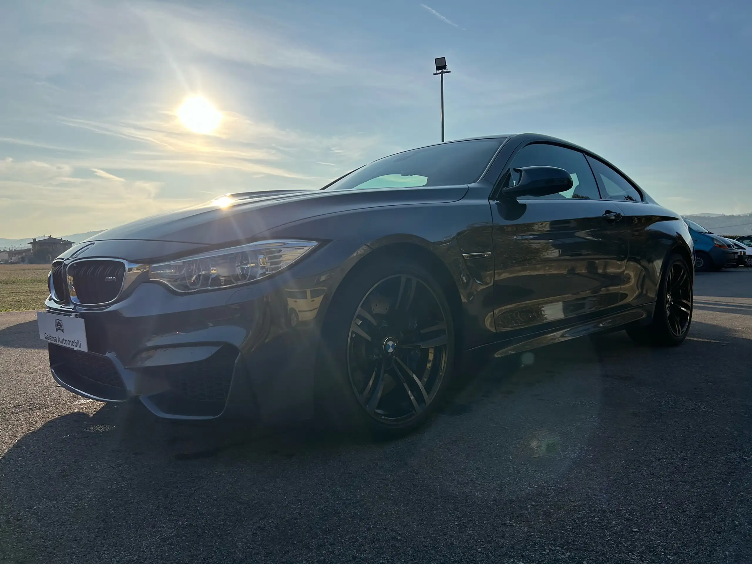 BMW - M4