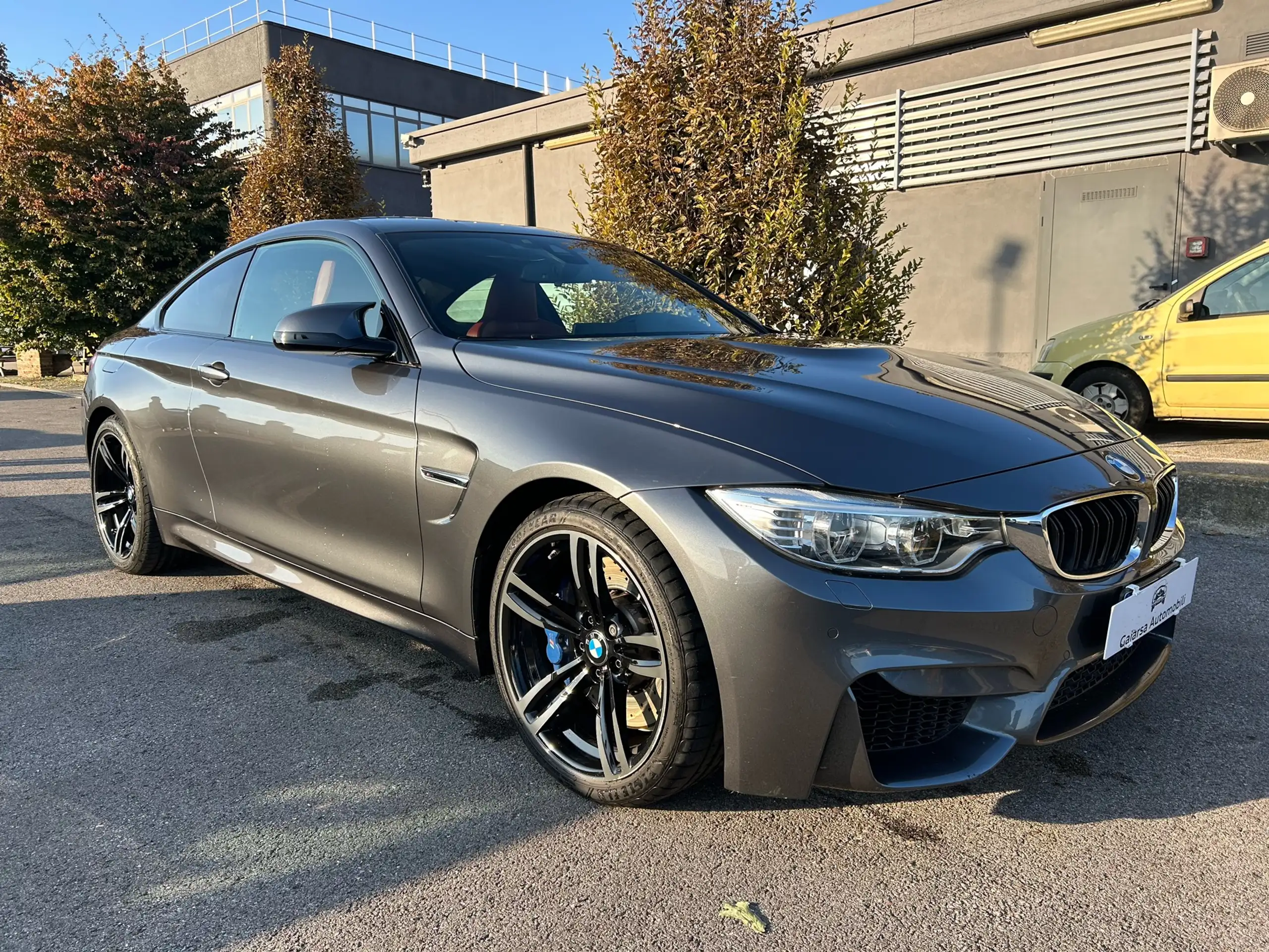 BMW - M4