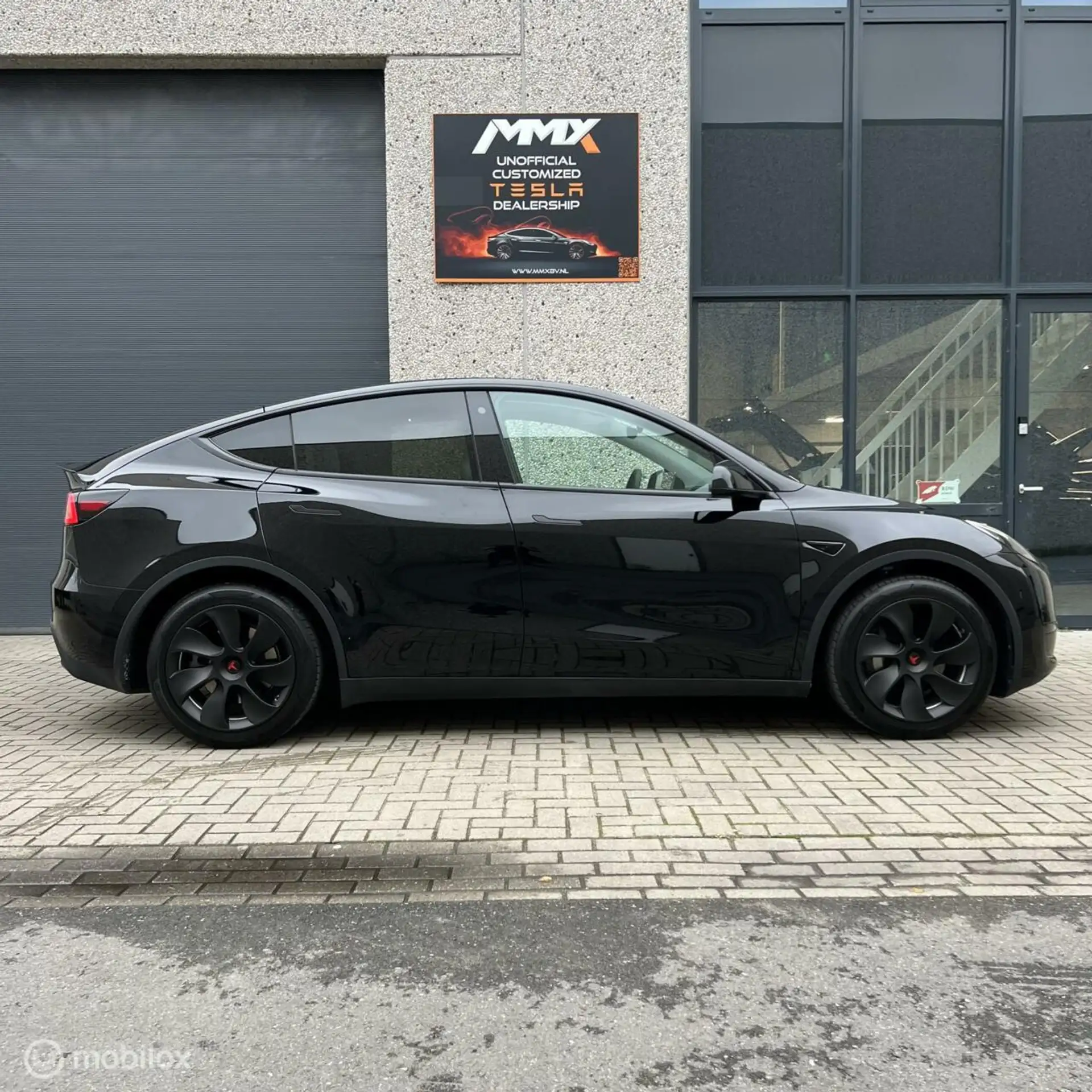 Tesla - Model Y