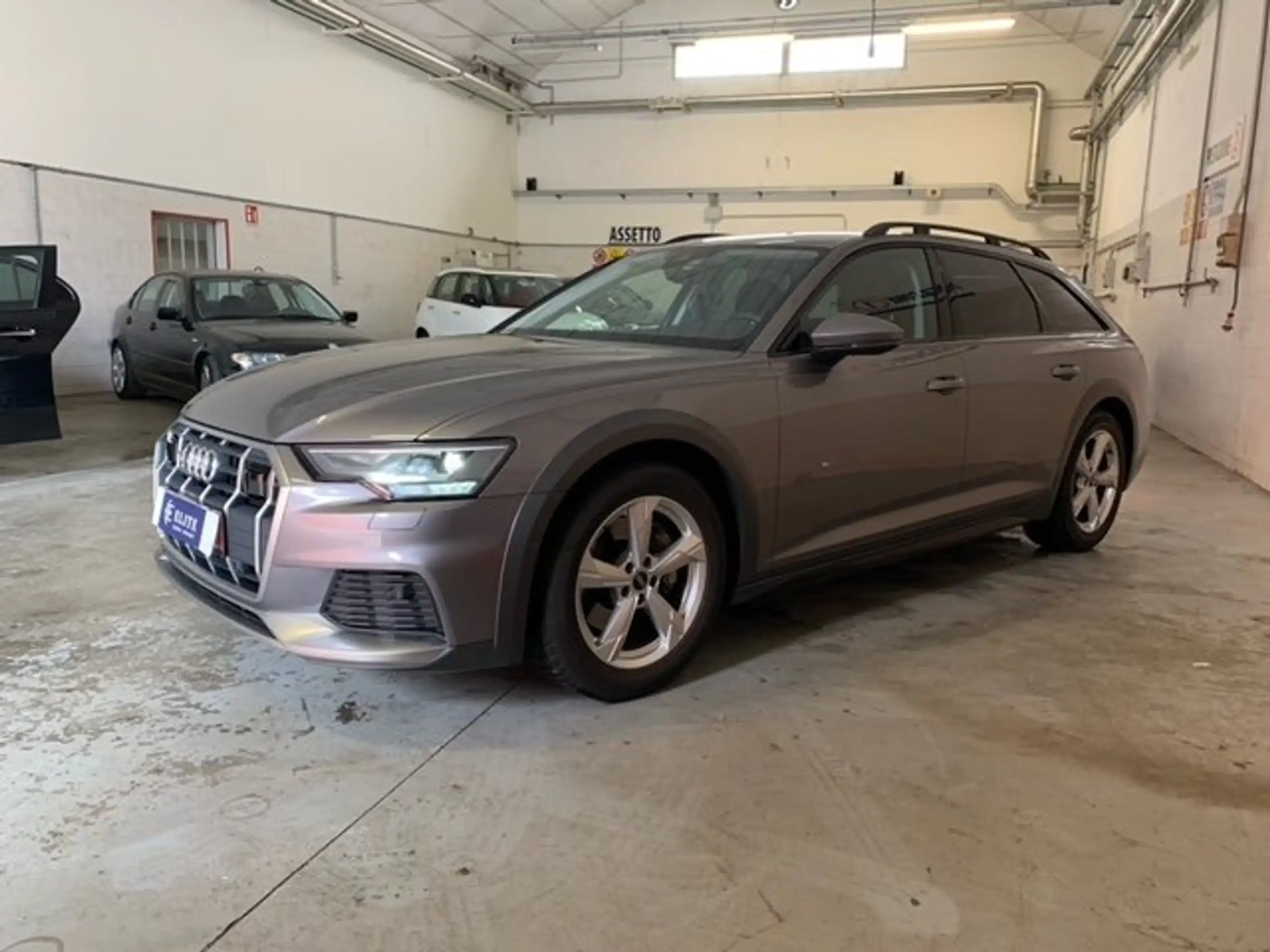 Audi - A6 allroad