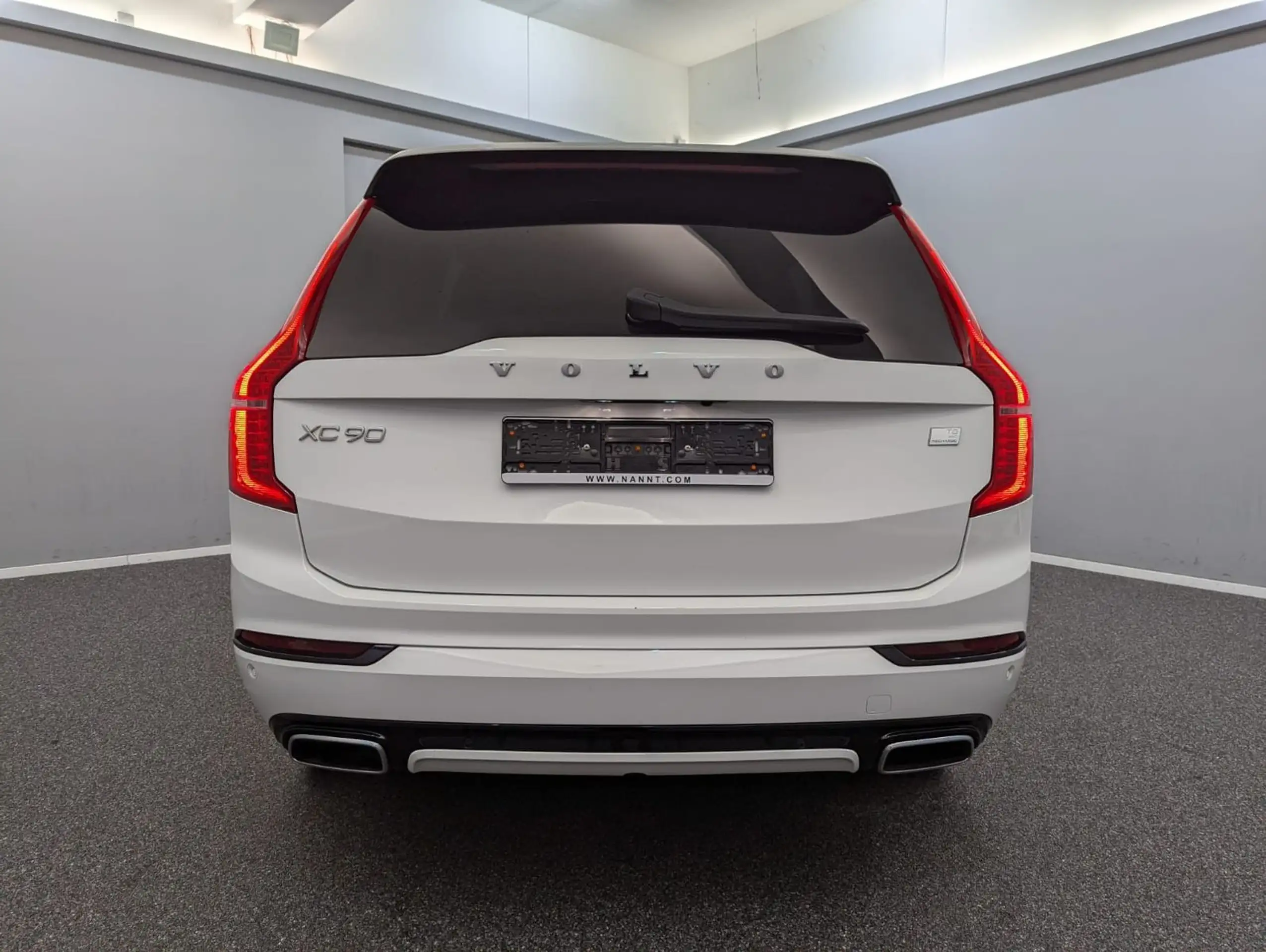 Volvo - XC90