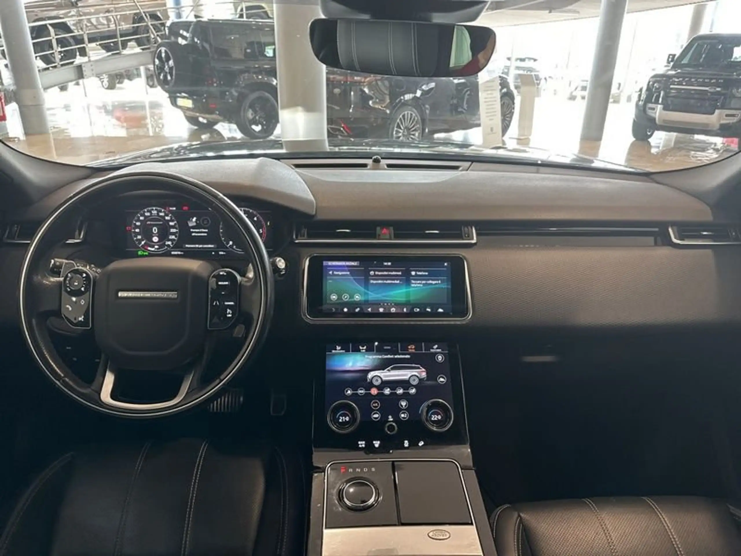 Land Rover - Range Rover Velar