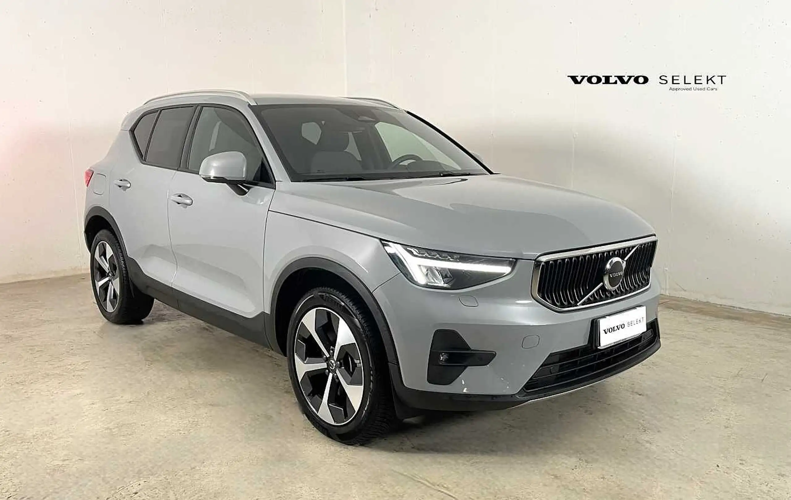 Volvo XC40 2024