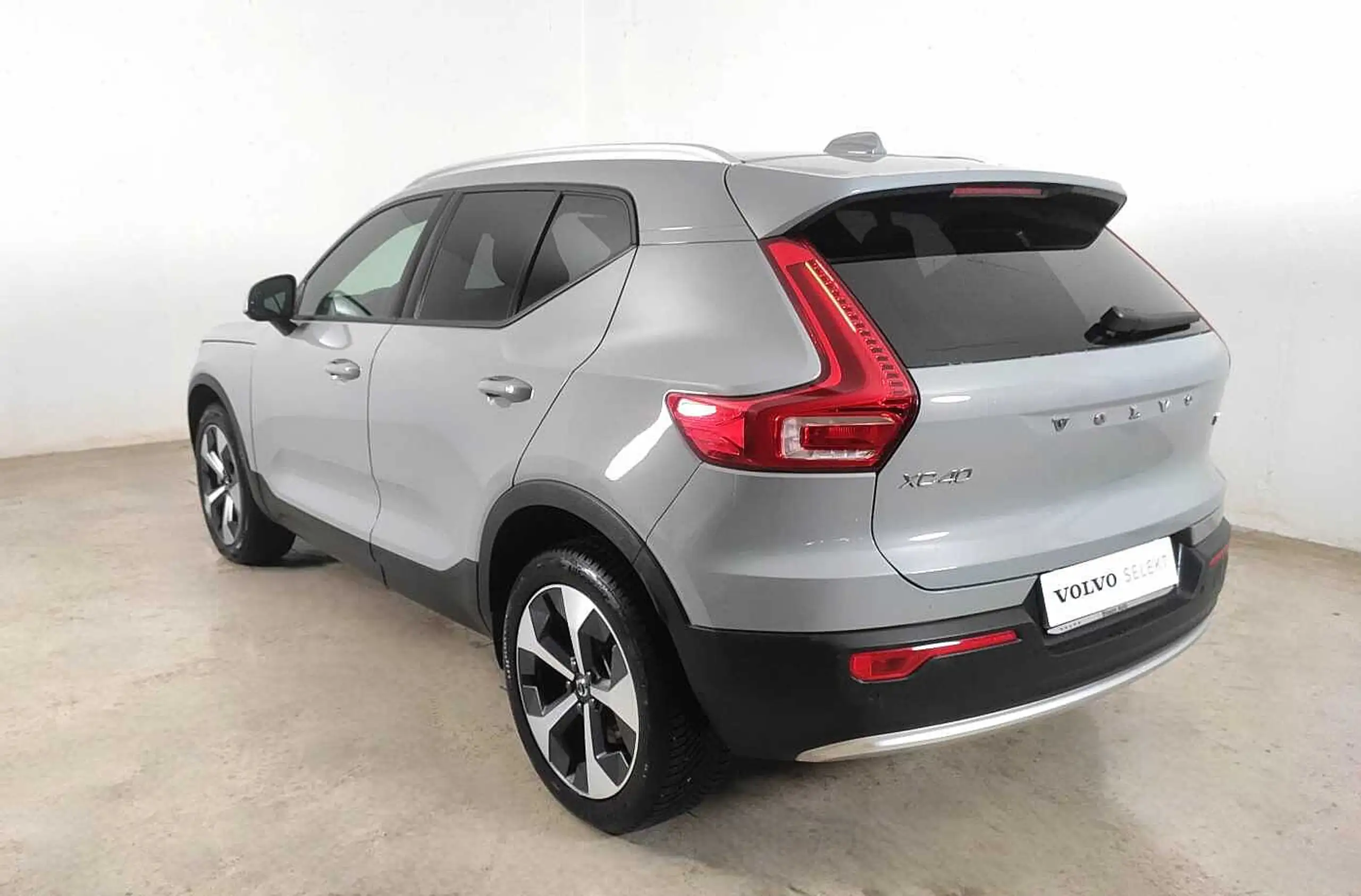 Volvo - XC40