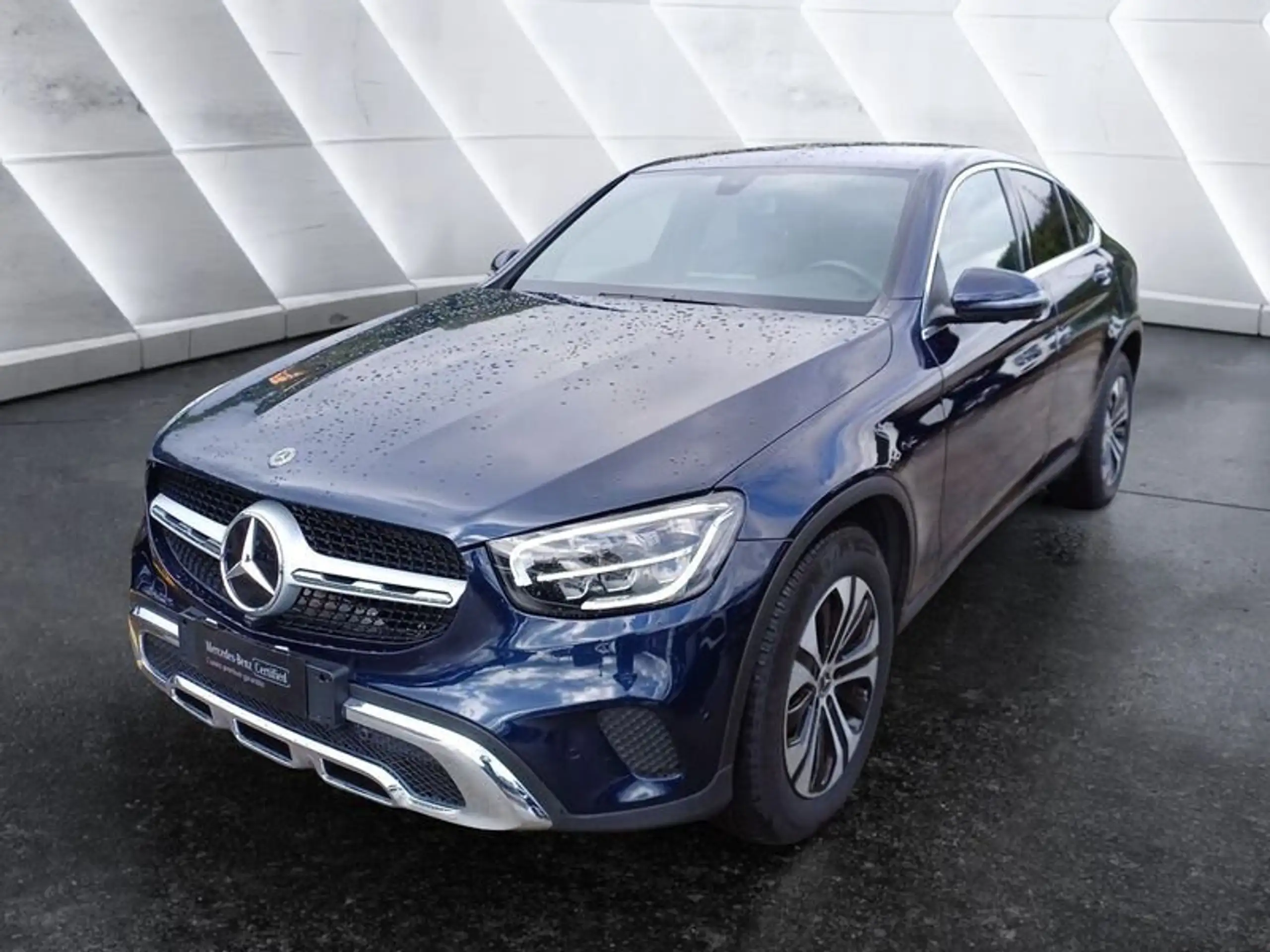 Mercedes-Benz - GLC 220