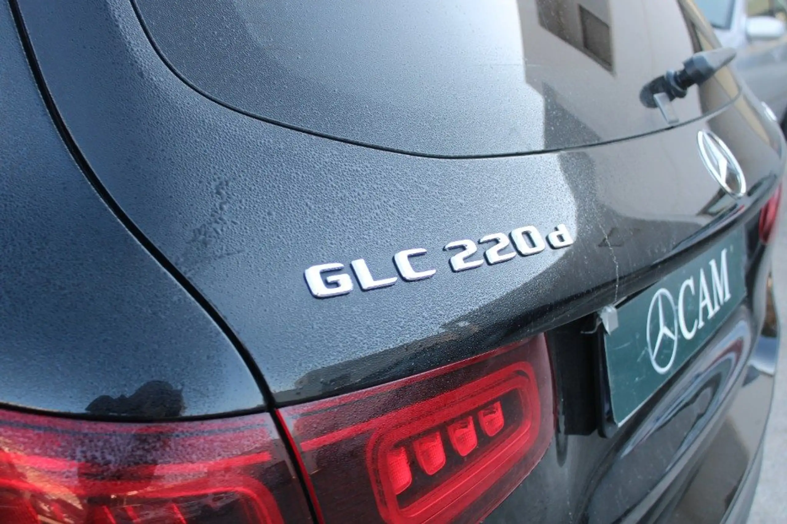 Mercedes-Benz - GLC 220