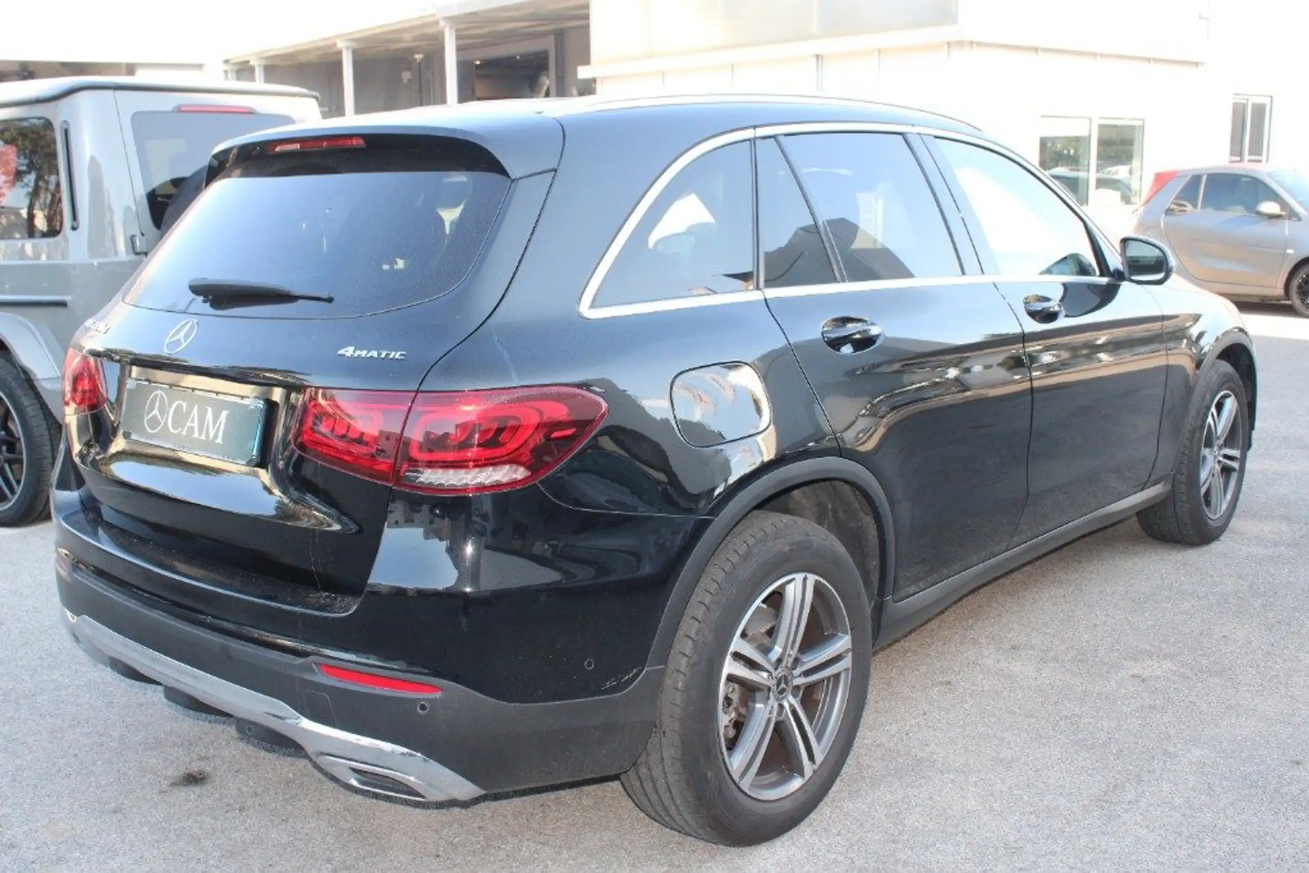 Mercedes-Benz - GLC 220