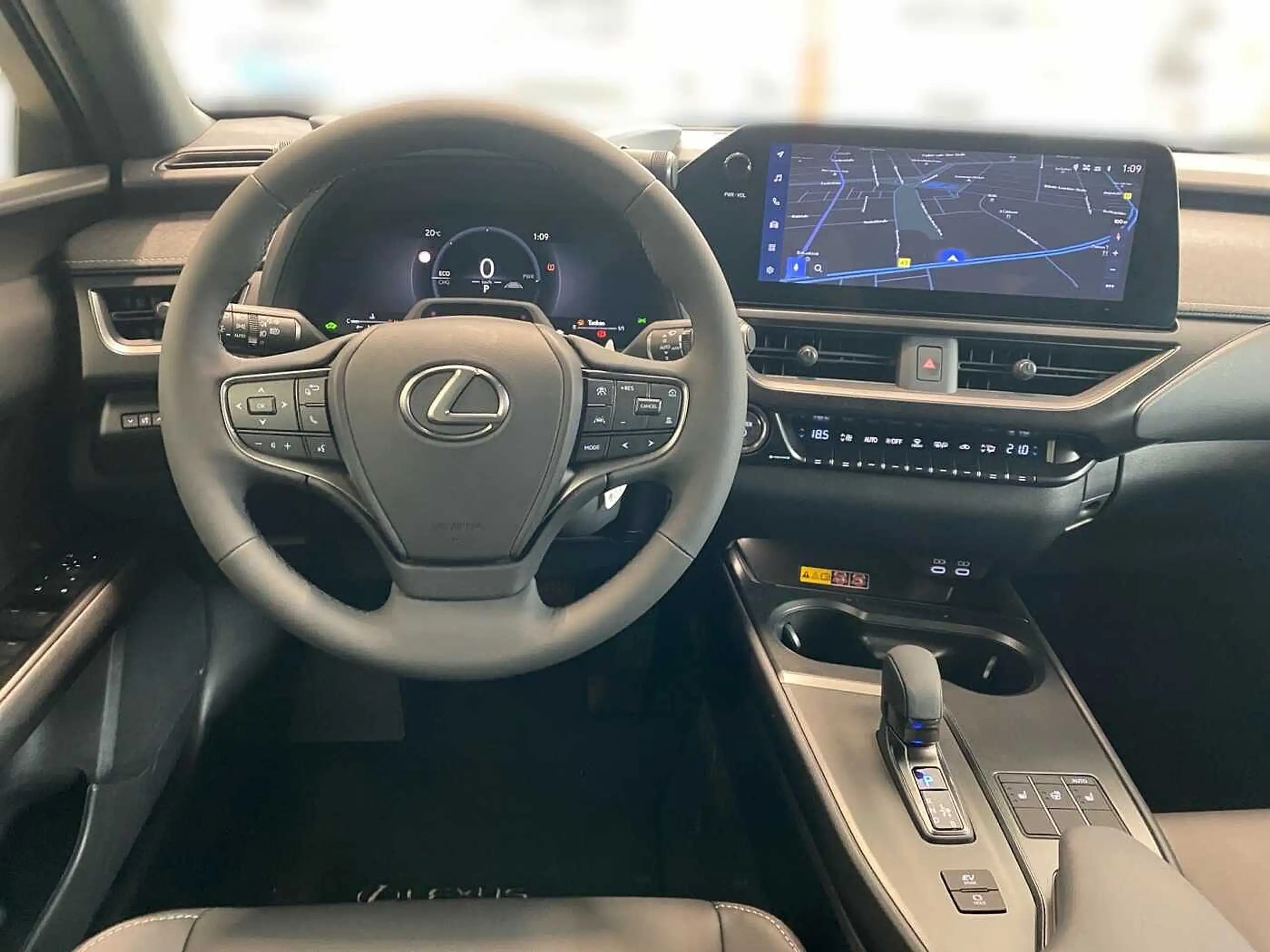 Lexus - UX 300h