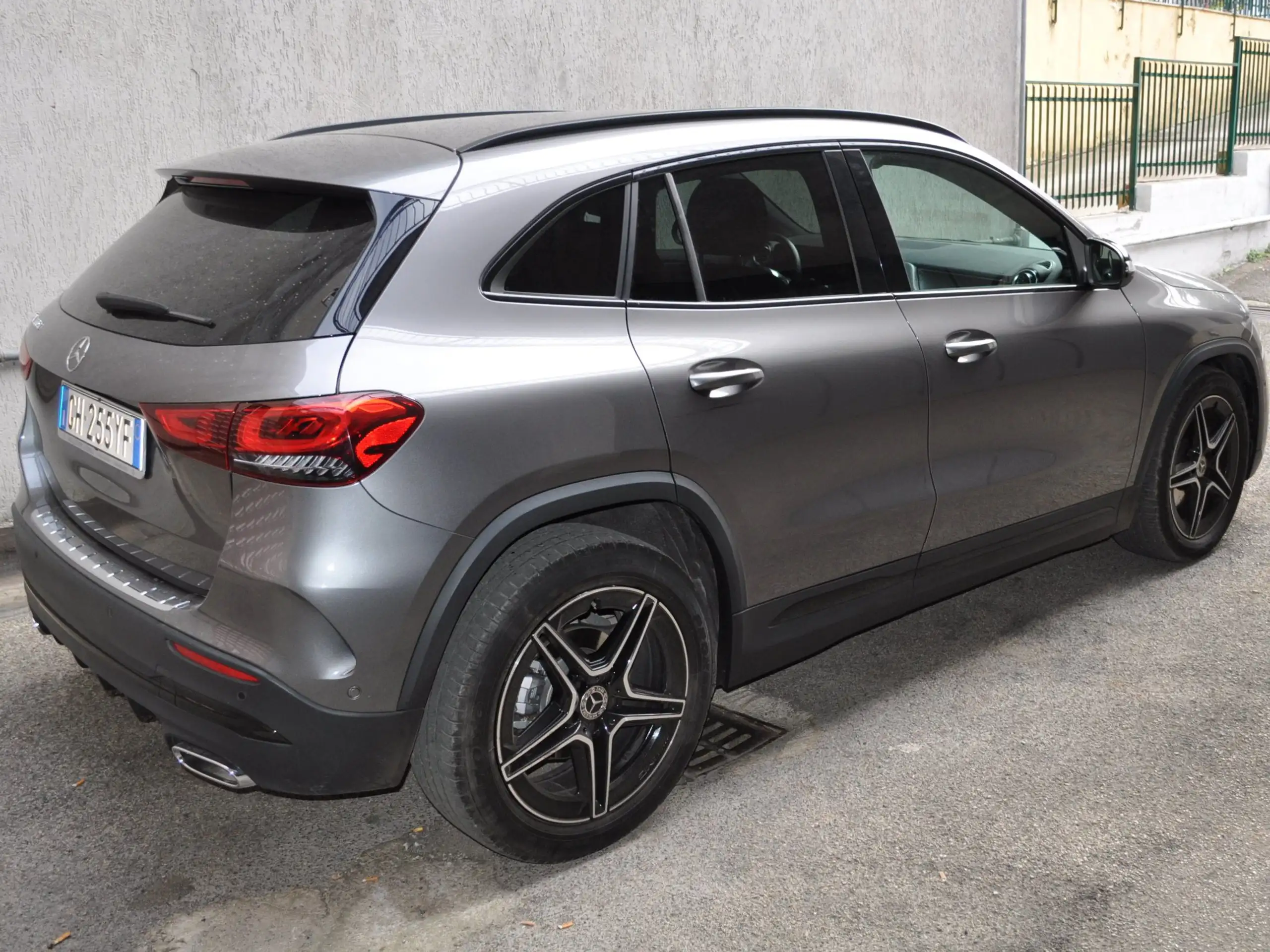 Mercedes-Benz - GLA 200