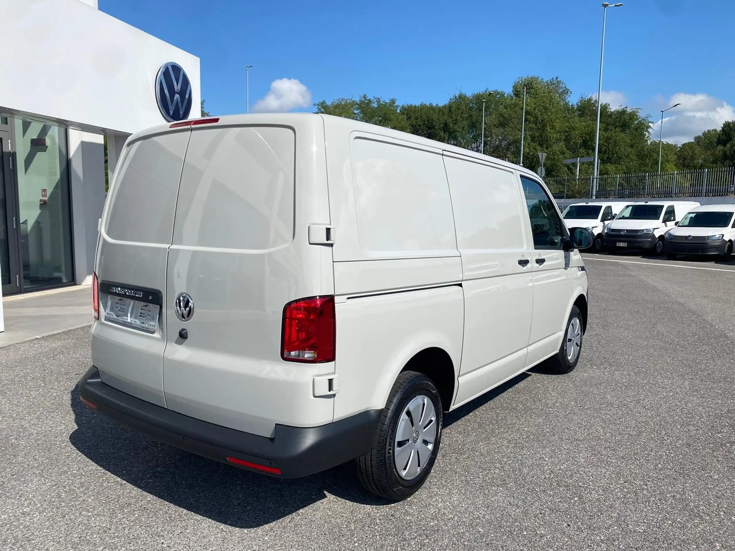 Volkswagen - T6.1 Transporter