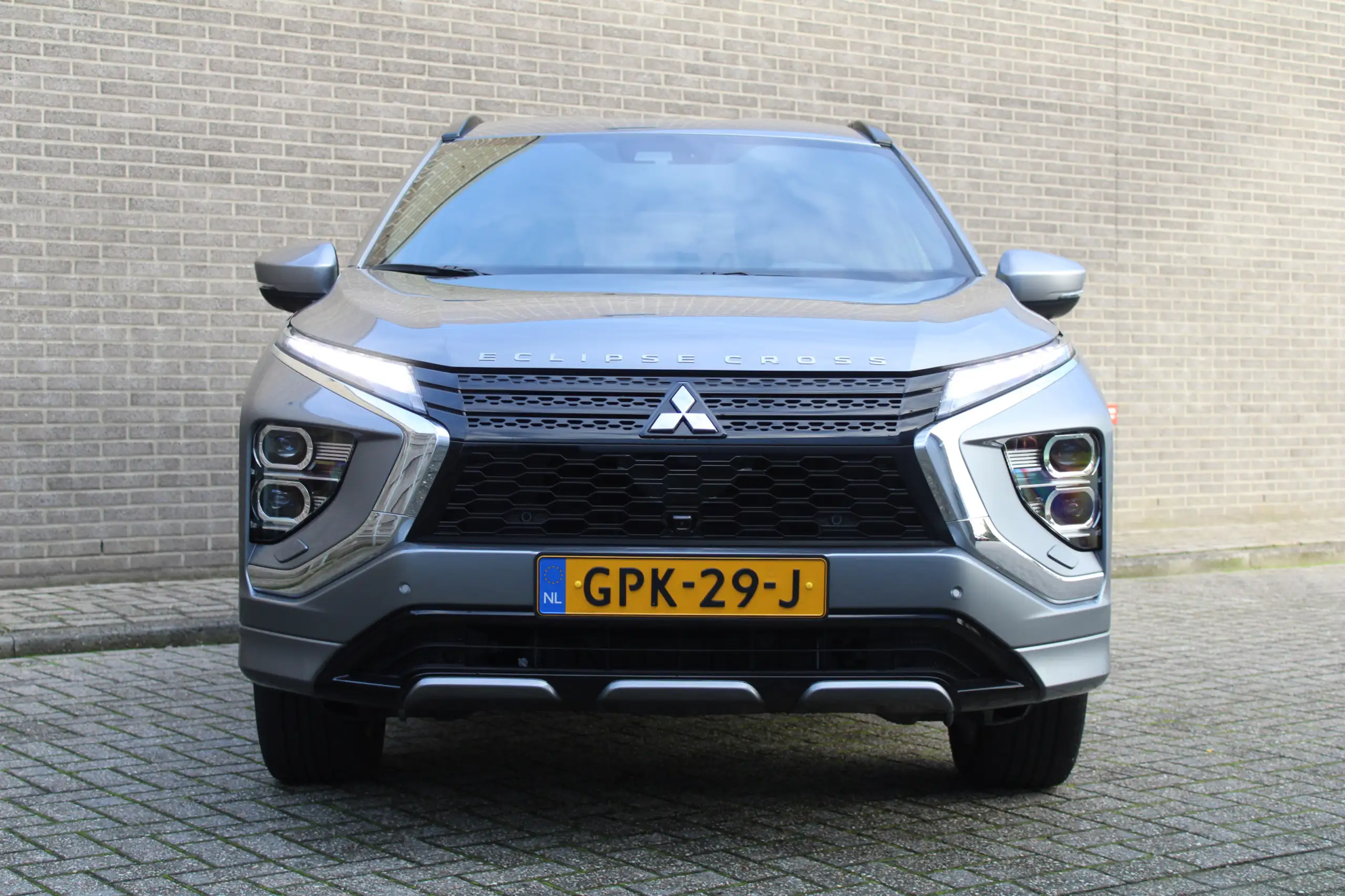 Mitsubishi - Eclipse Cross