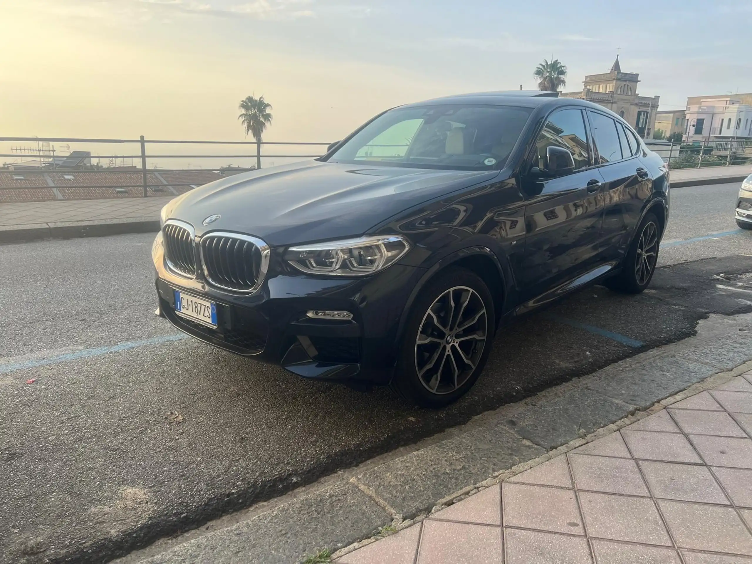 BMW - X4