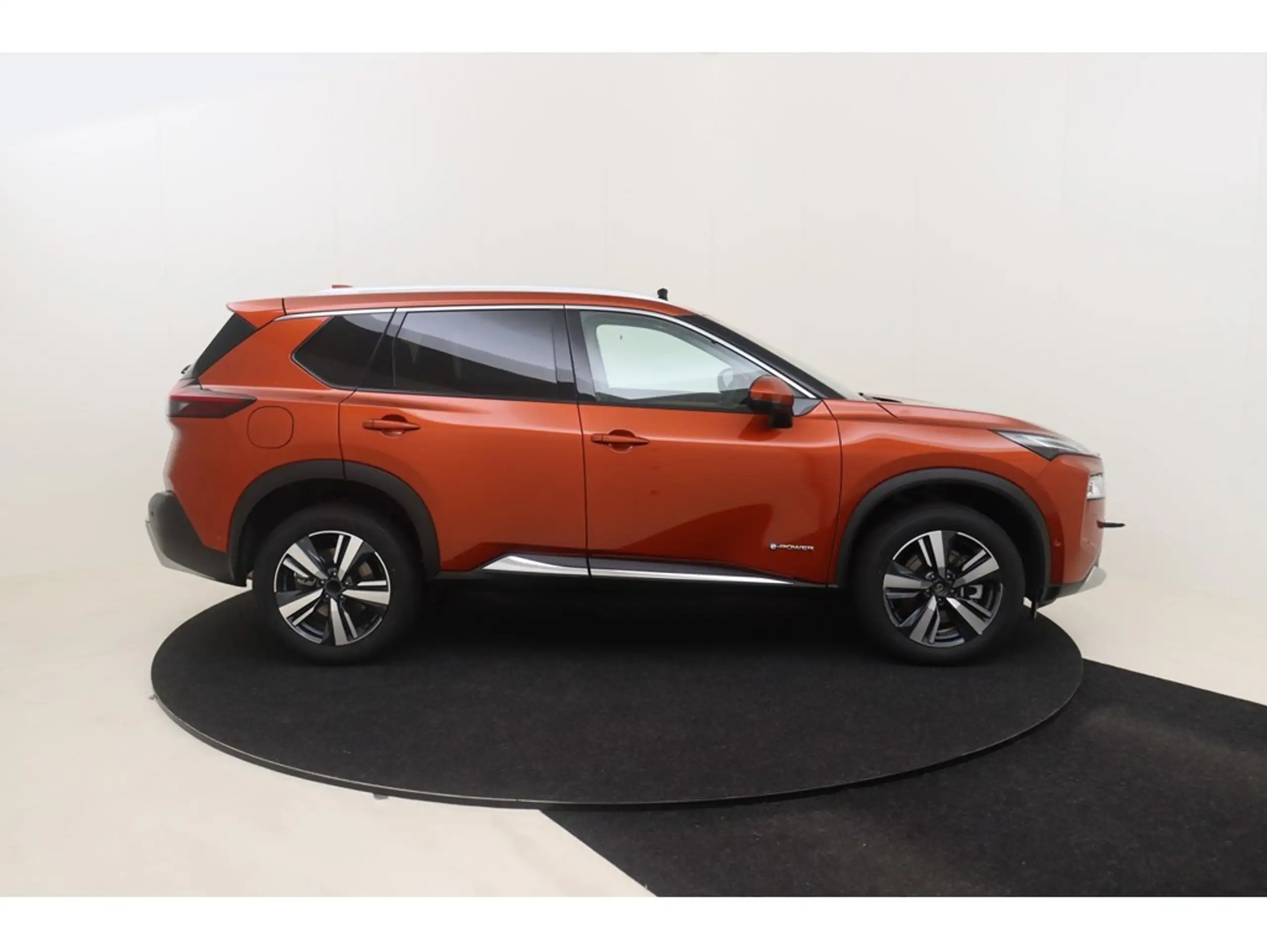 Nissan - X-Trail