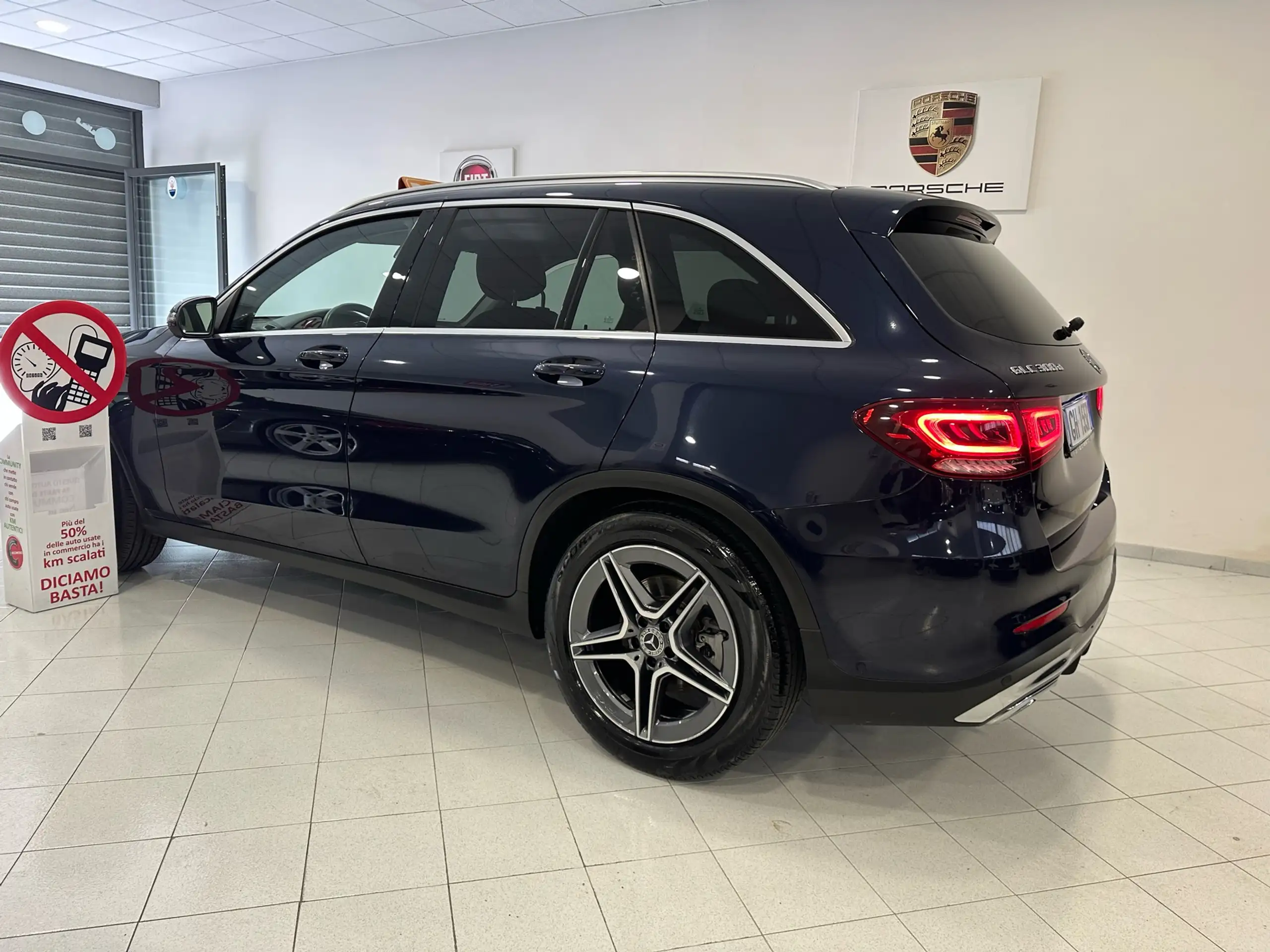 Mercedes-Benz - GLC 300