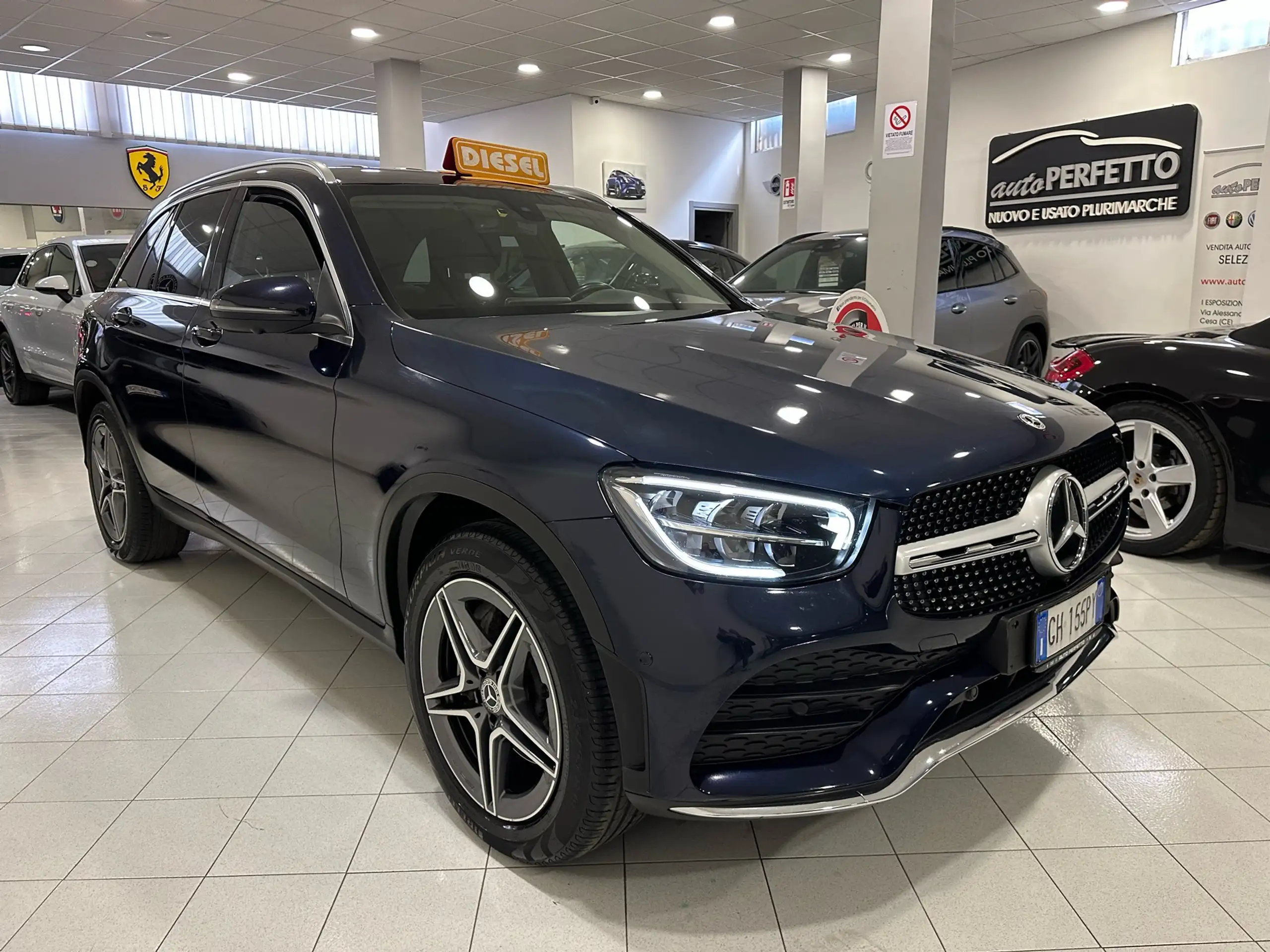 Mercedes-Benz - GLC 300