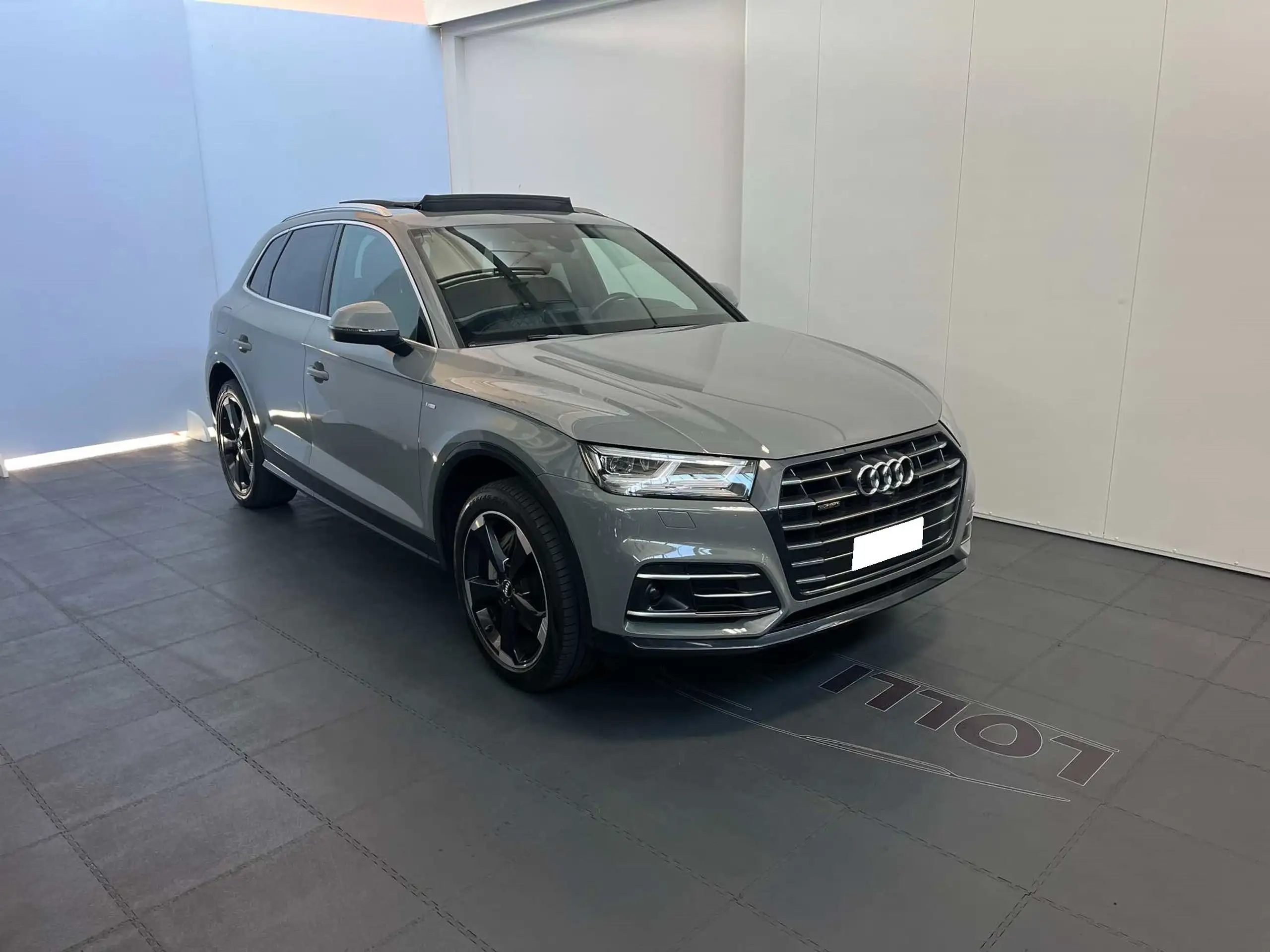 Audi - Q5