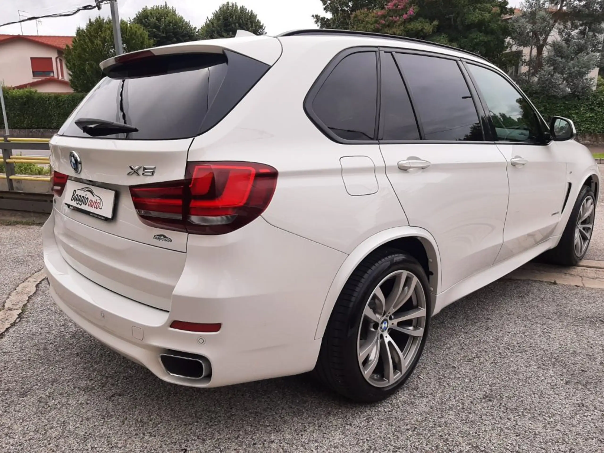 BMW - X5