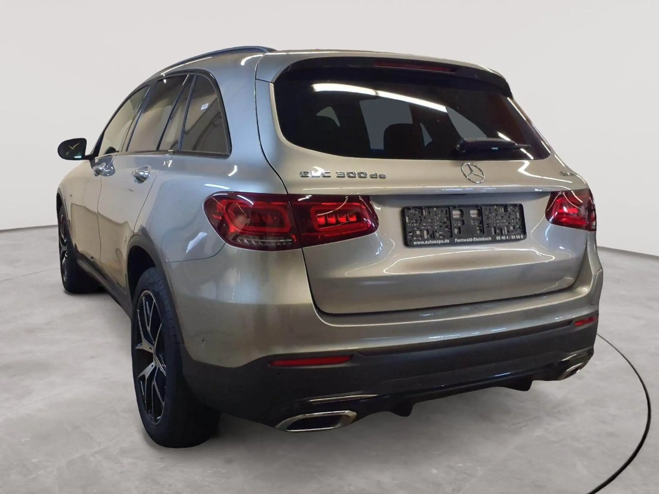 Mercedes-Benz - GLC 300