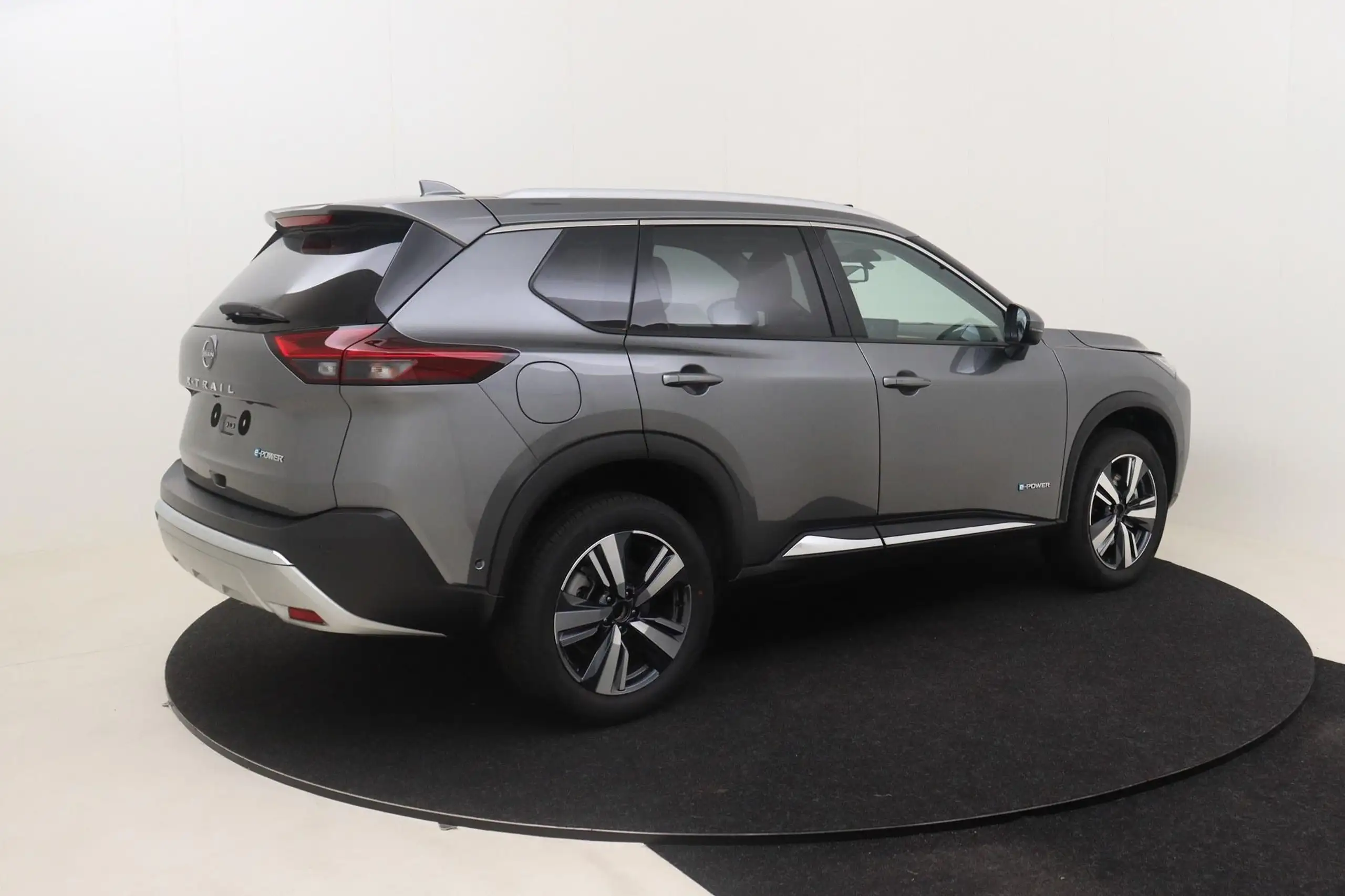 Nissan - X-Trail