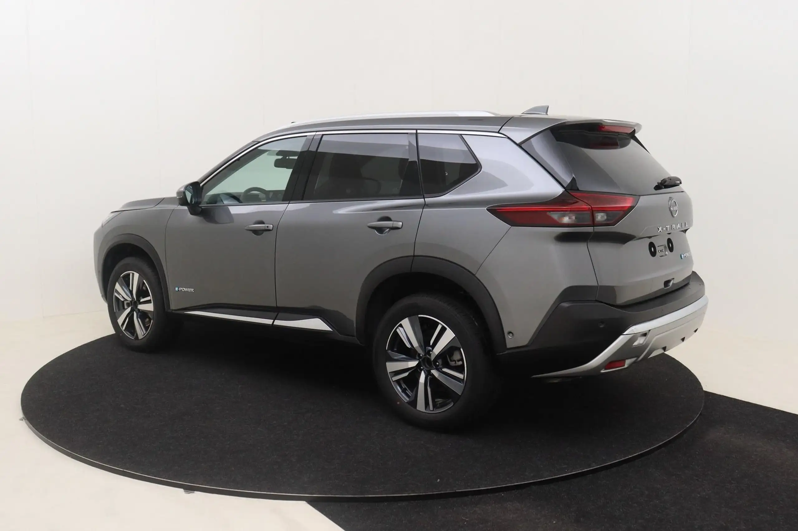 Nissan - X-Trail