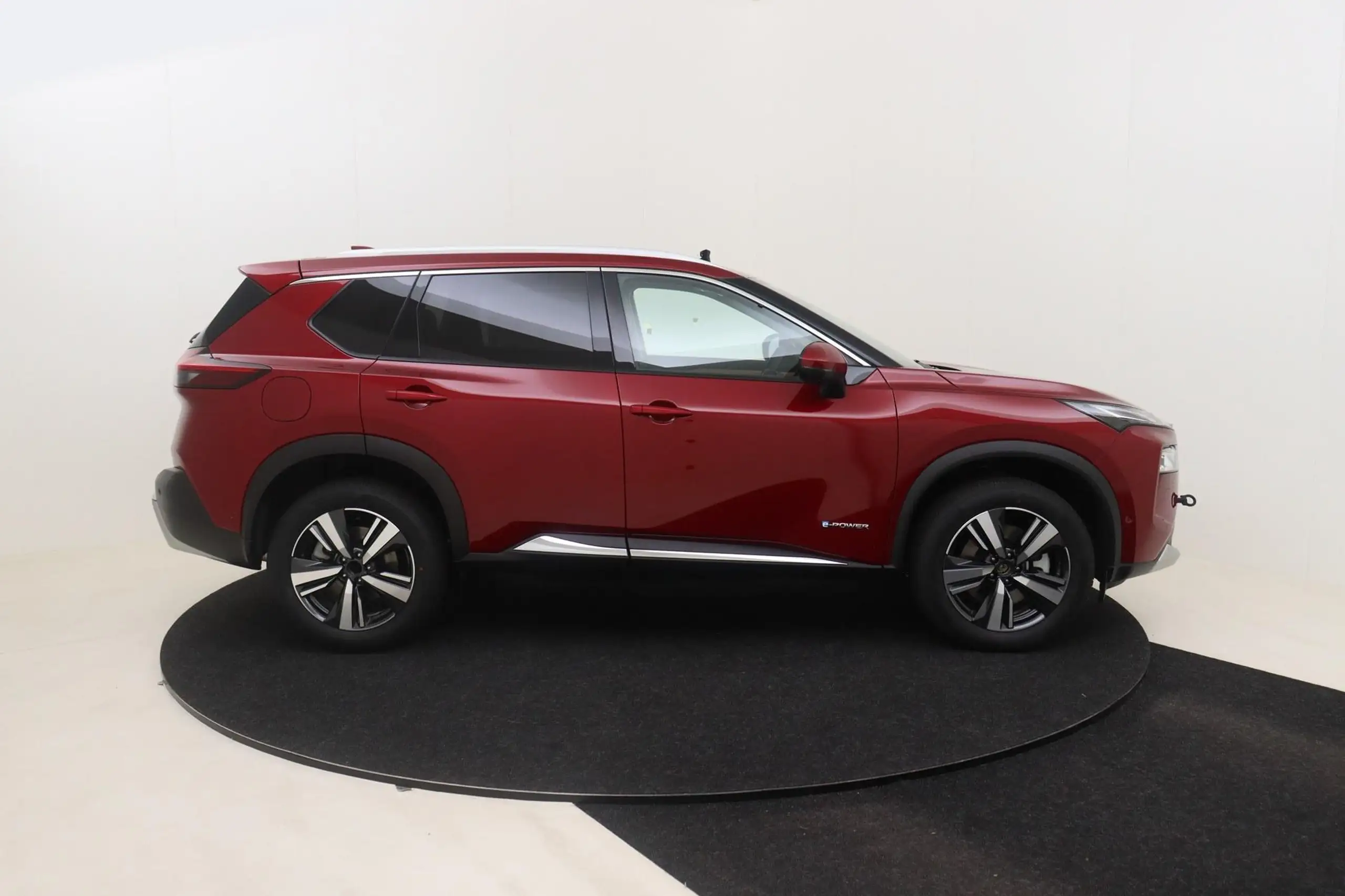 Nissan - X-Trail