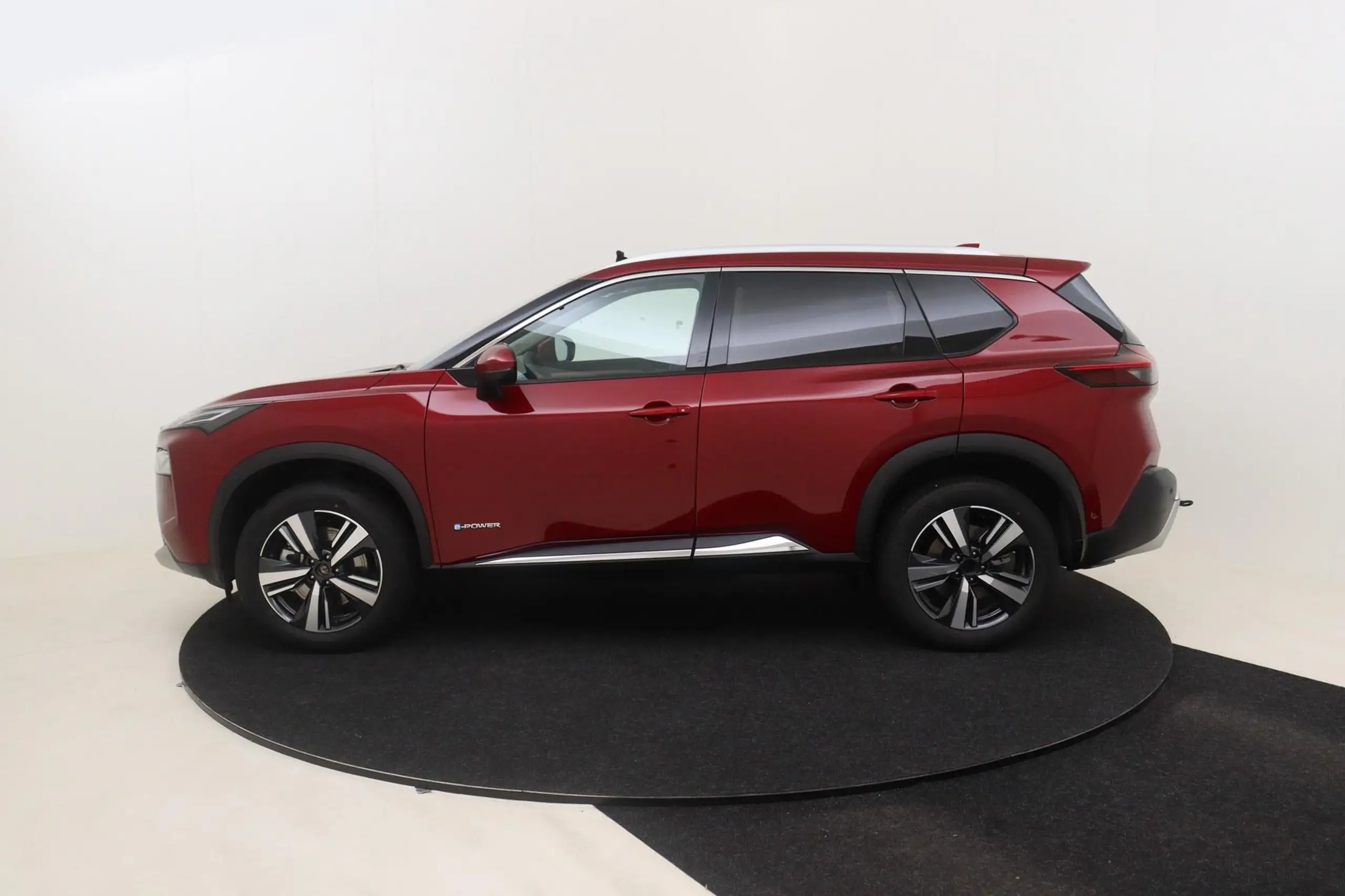 Nissan - X-Trail