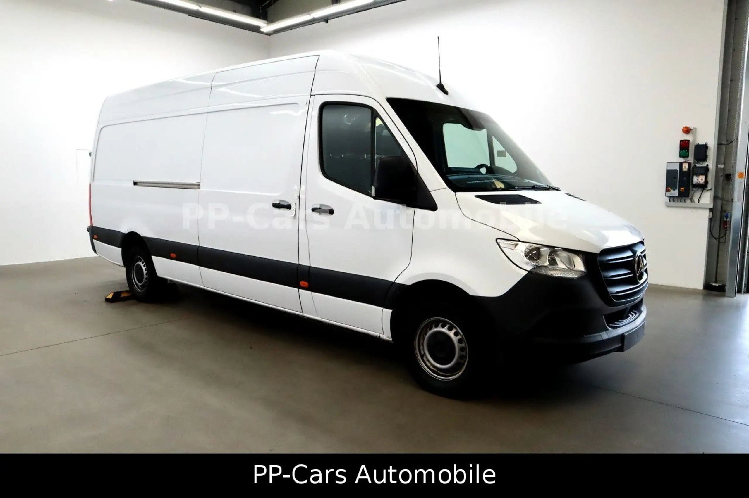 Mercedes-Benz - Sprinter