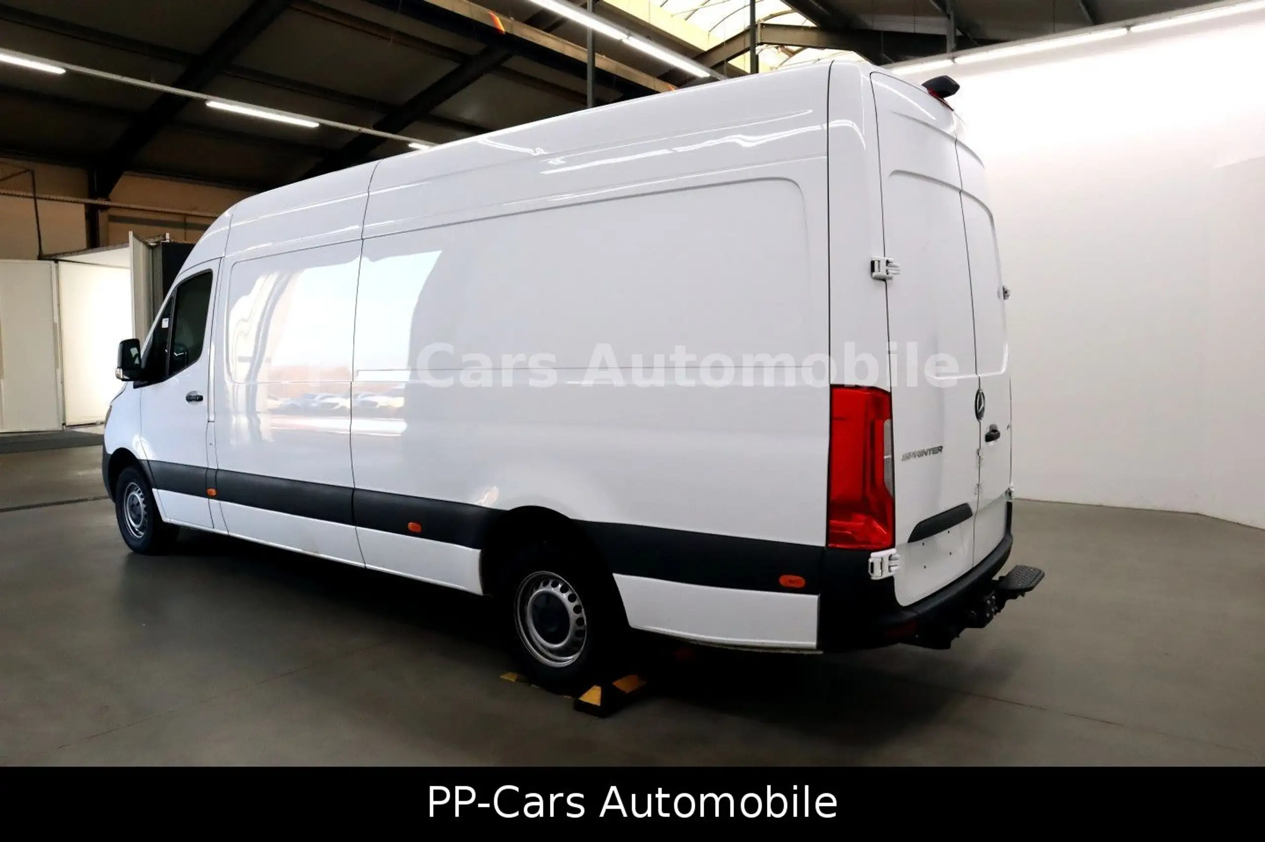 Mercedes-Benz - Sprinter