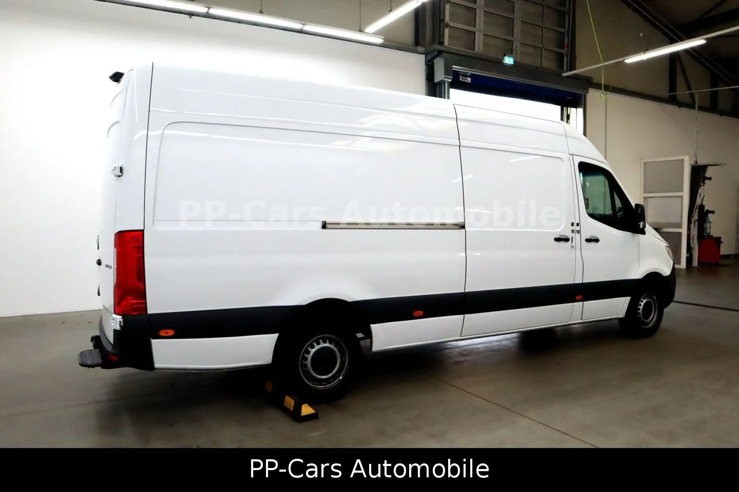 Mercedes-Benz - Sprinter