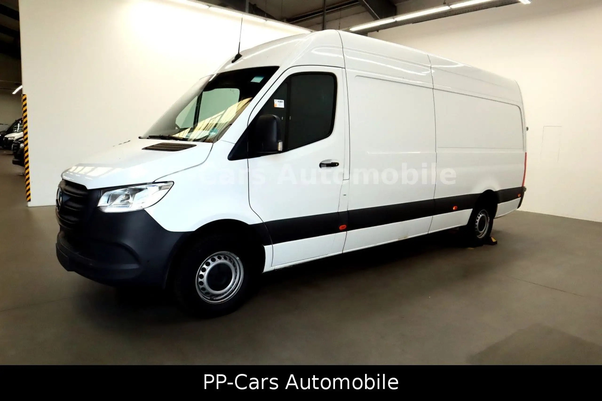 Mercedes-Benz - Sprinter