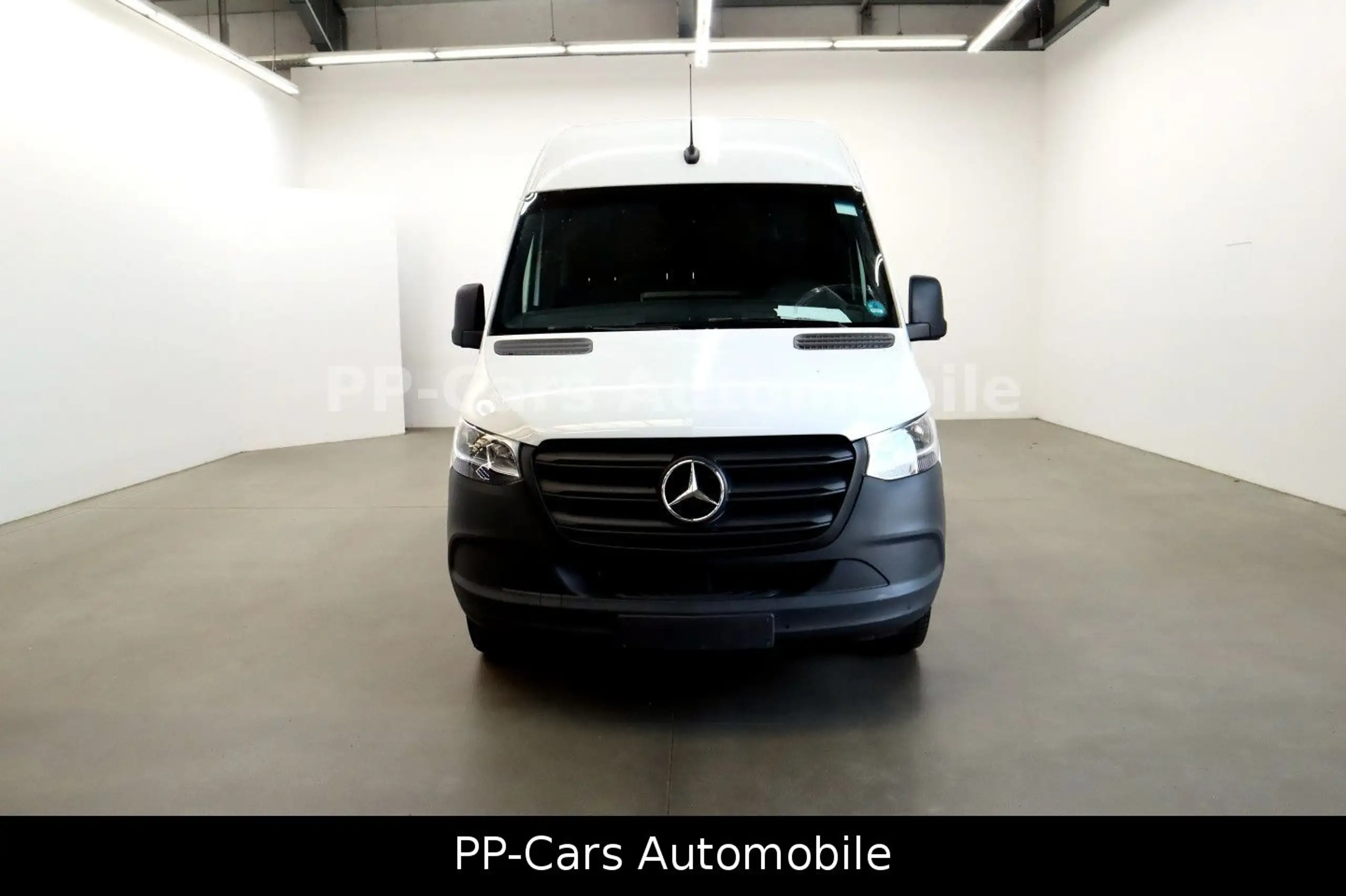 Mercedes-Benz - Sprinter